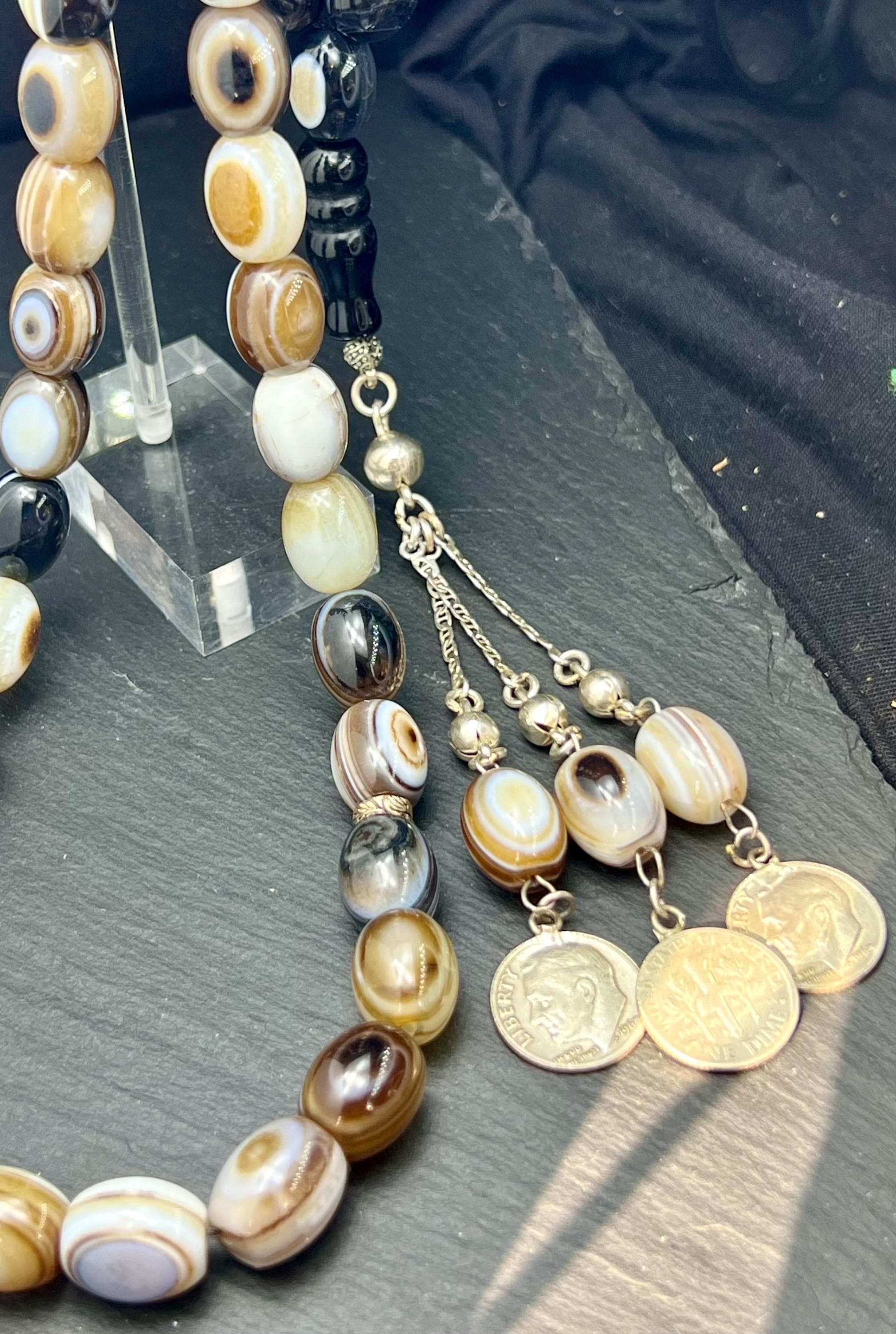 Natürliches Sulemani Akik Achat Tasbih, groß 15mm, 925er Silbere Quaste, Heilungsenergie Reiki, Wurzelchakra, AkueShop.
