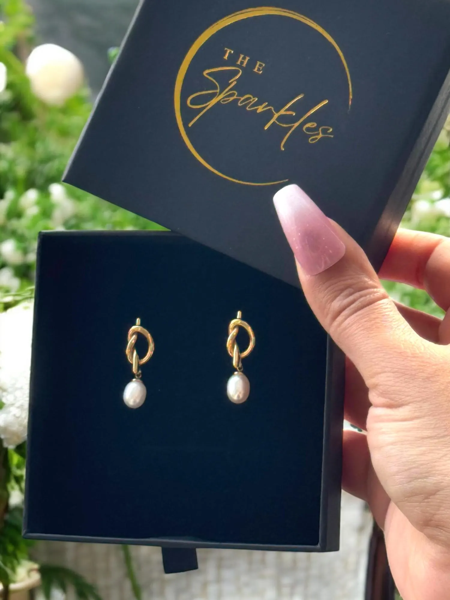 Pearl Drop Tops Earrings Gifts for Her| Wedding Bride Bridesmaid Presents | Trendy Modern Gold Earrings |Presents for Her | Everyday Wear