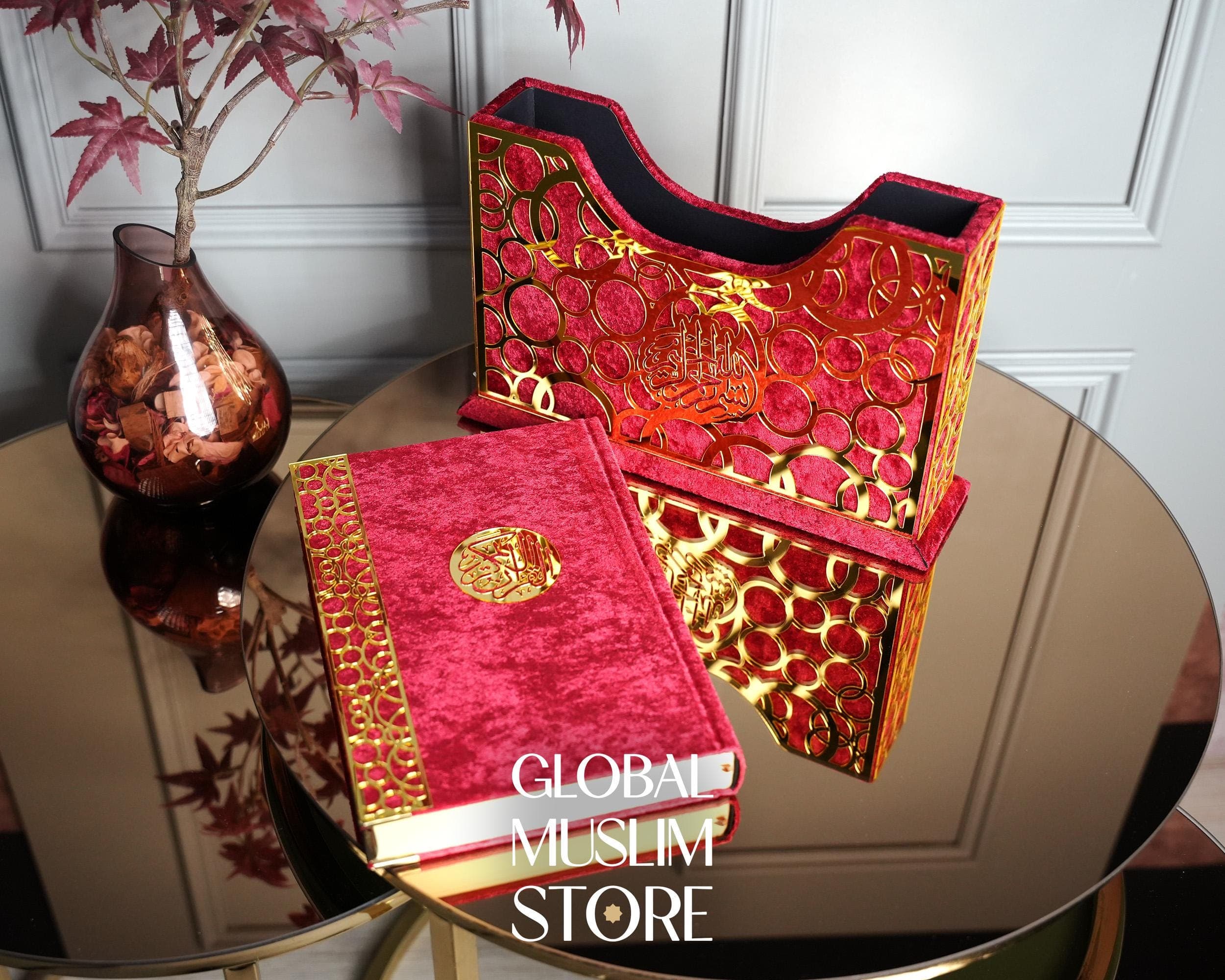 Quran | Easy to Read Arabic Quran with Luxury Book Case Set | Islamic Presents | Muslim Art | Islamic Gifts