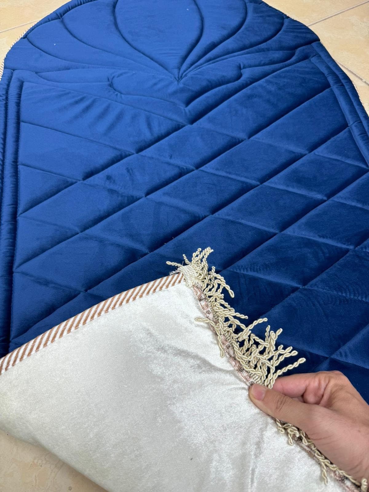 Personalized Thick Padded Velvet Prayer Mat: Muslim Wedding Eid Gift - image 5