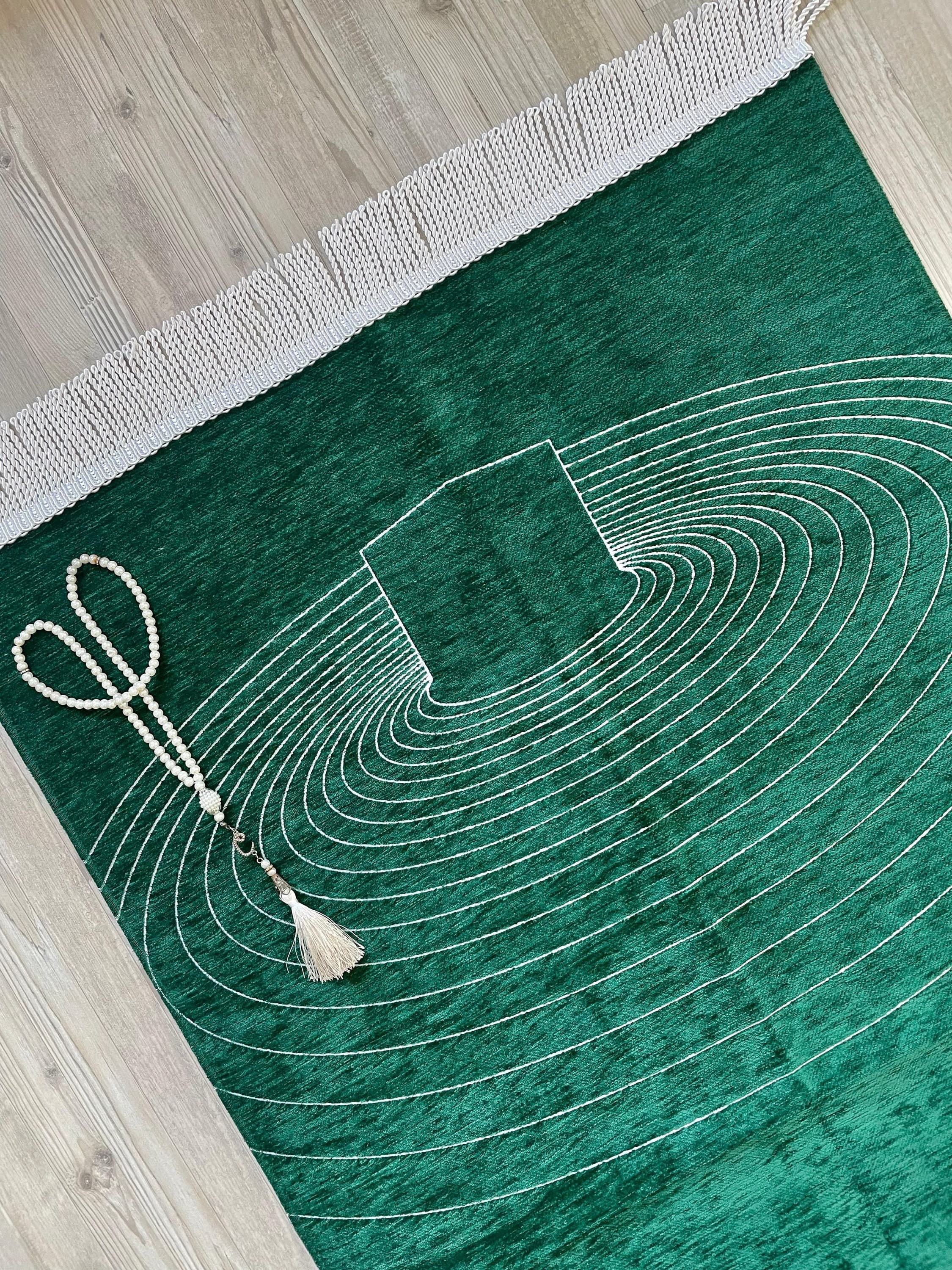 Handmade Green Kaaba Pattern Prayer Mat: Chenille Cotton Rug - image 5