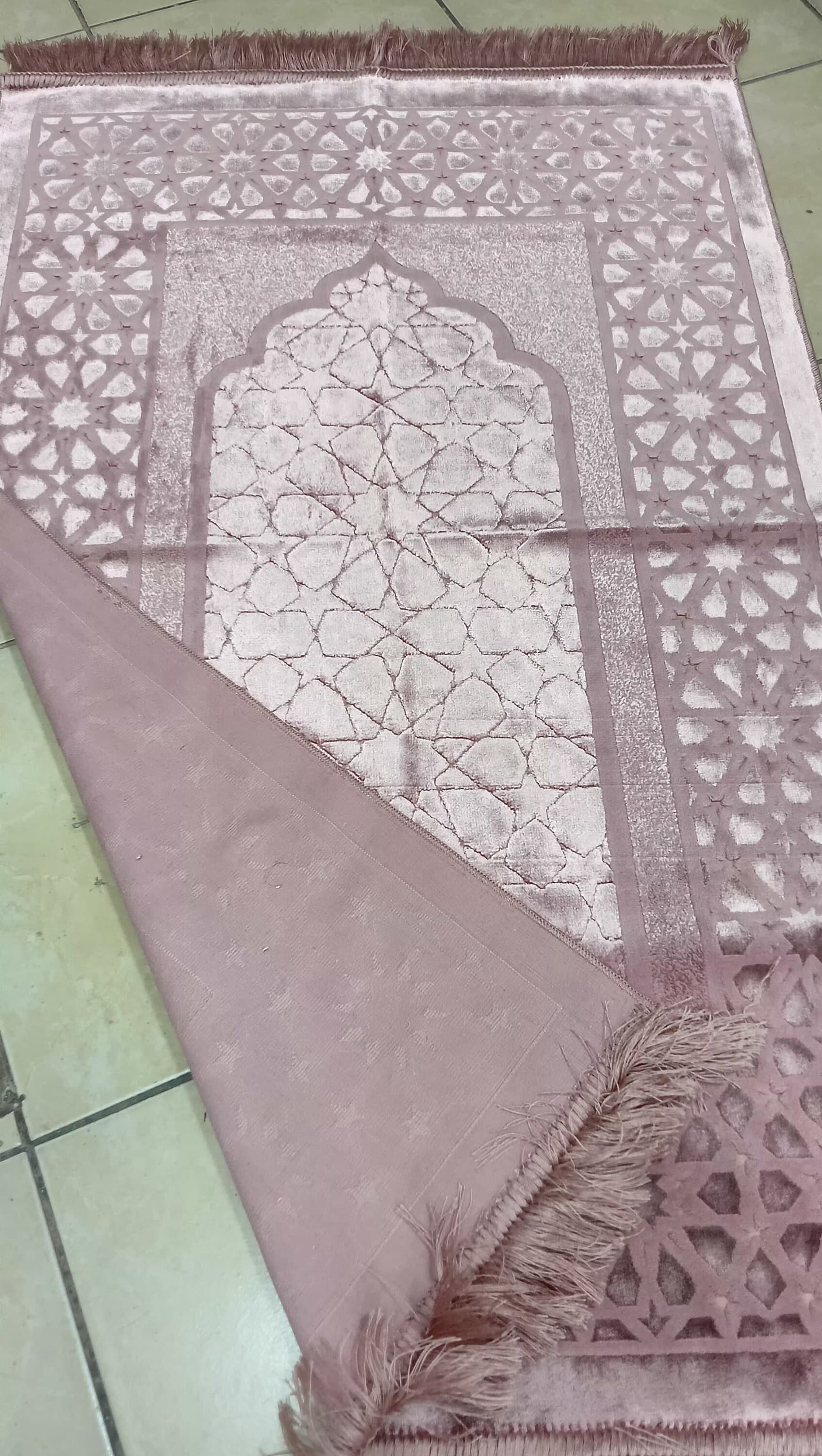 Pink Velvet Prayer Mat: Cotton Chenille, Islamic Carpet (3.7x2.1 ft) - image 5