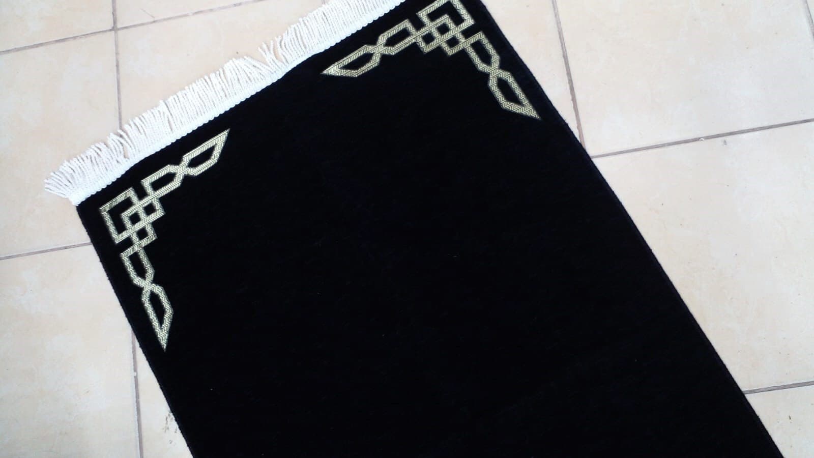 Black Chenille Prayer Mat: Handwoven Muslim Gift - image 5