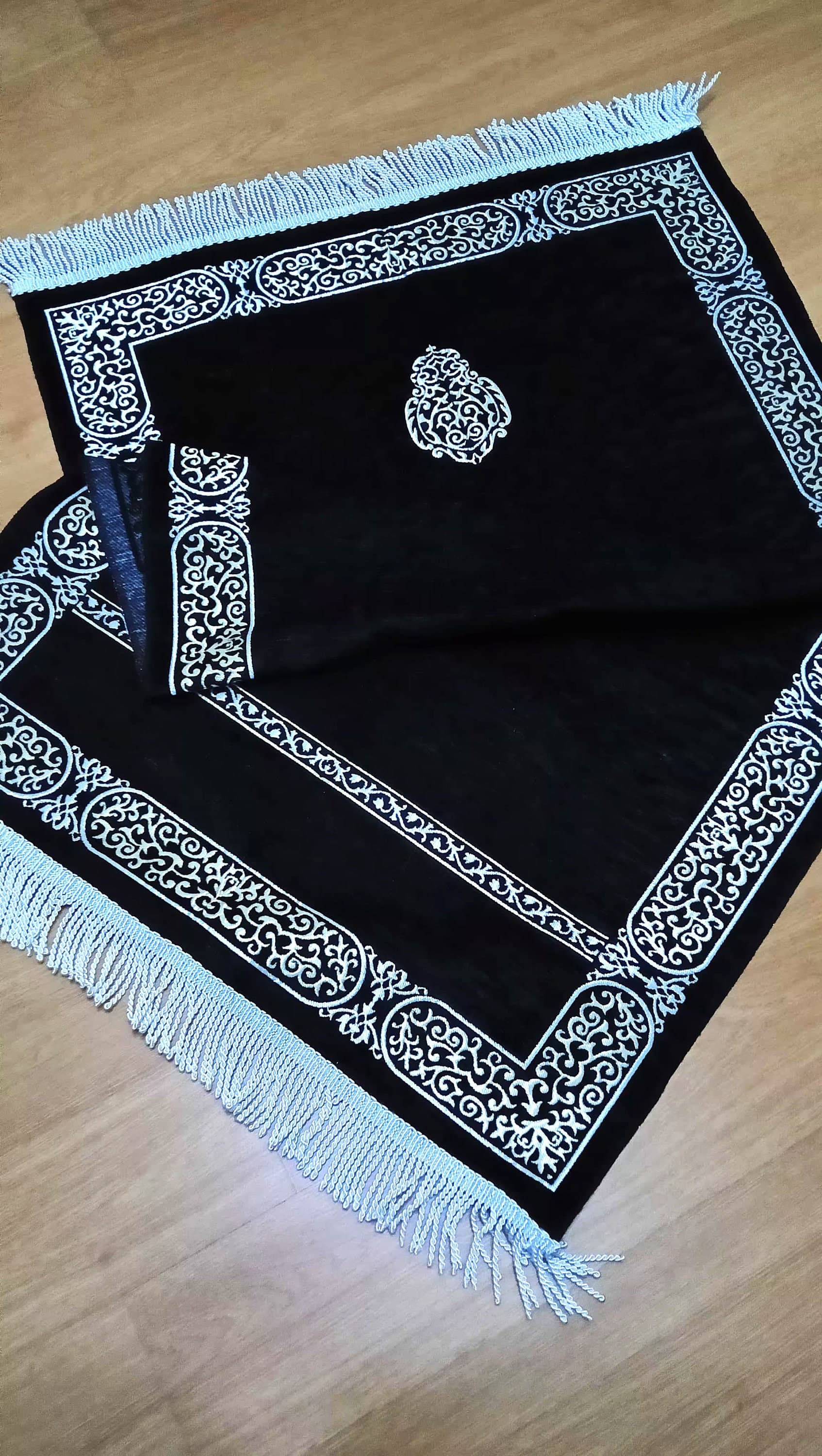 Black Chenille Prayer Rug, Islamic Design, Ramadan Gift - image 5
