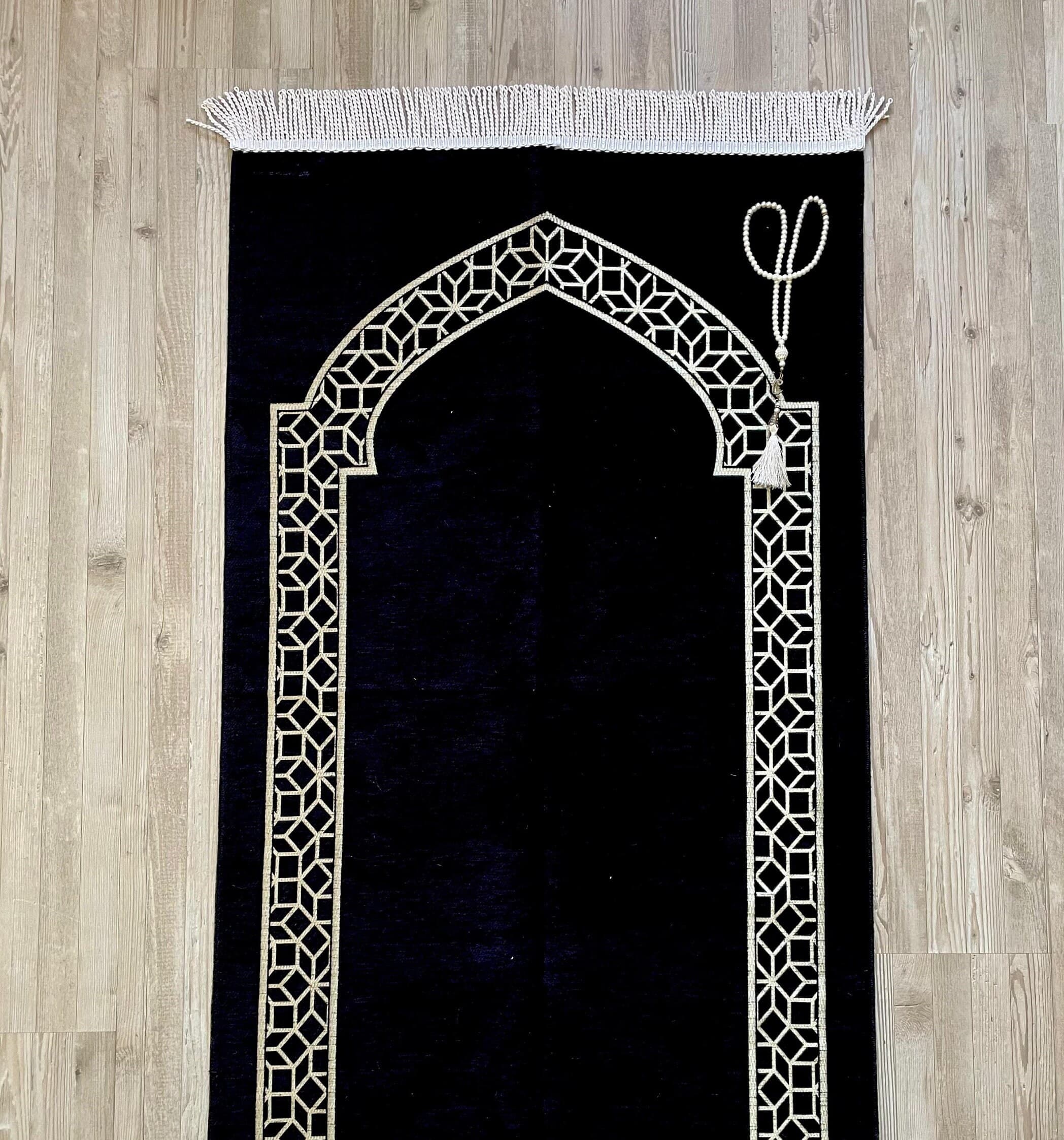 Custom Black Chenille Prayer Mat: Handwoven Muslim Gift