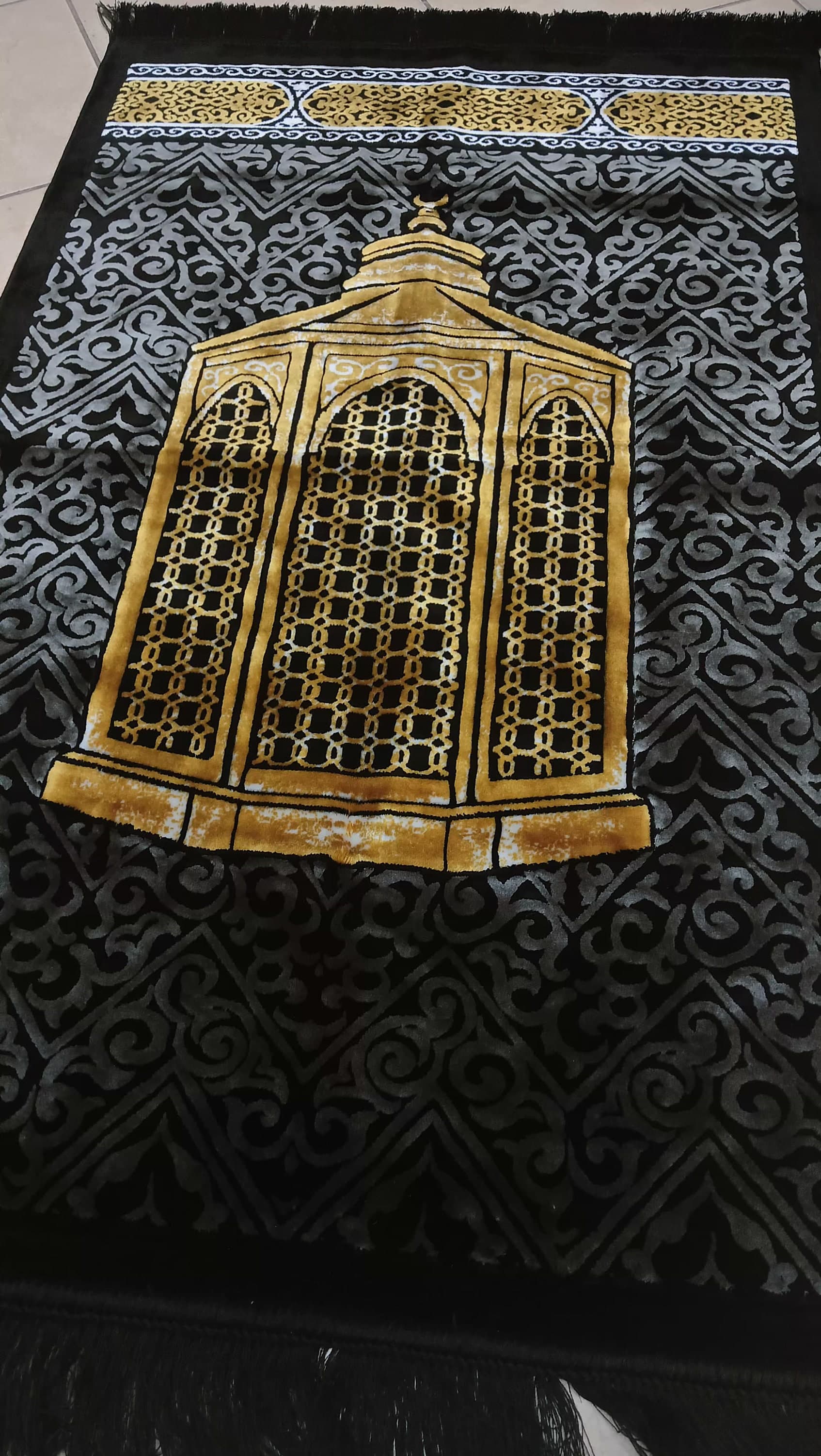 Kaaba Pattern Chenille Prayer Mat: Custom Velvet Muslim Gift - image 5