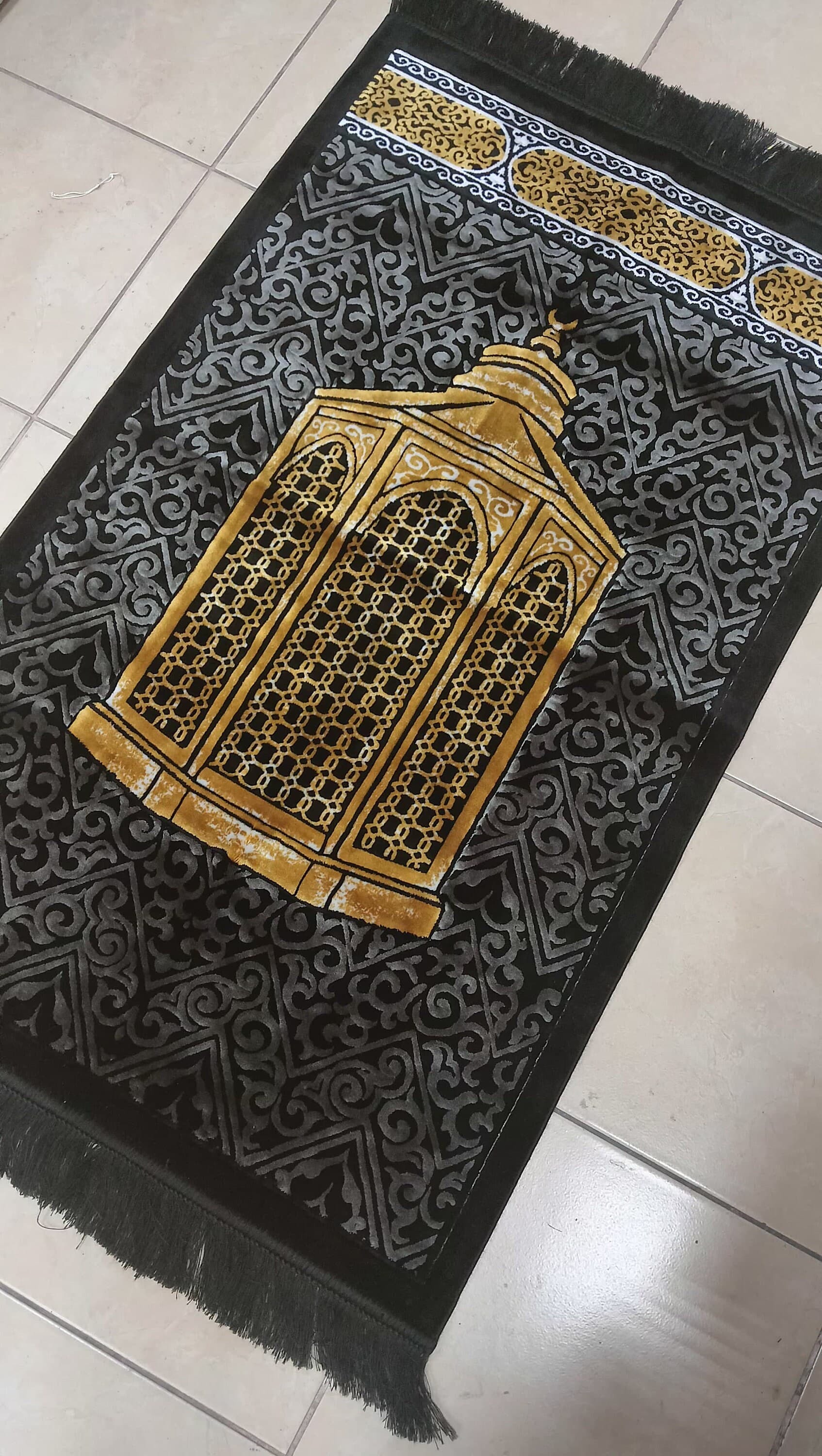 Kaaba Pattern Chenille Prayer Mat: Custom Velvet Muslim Gift