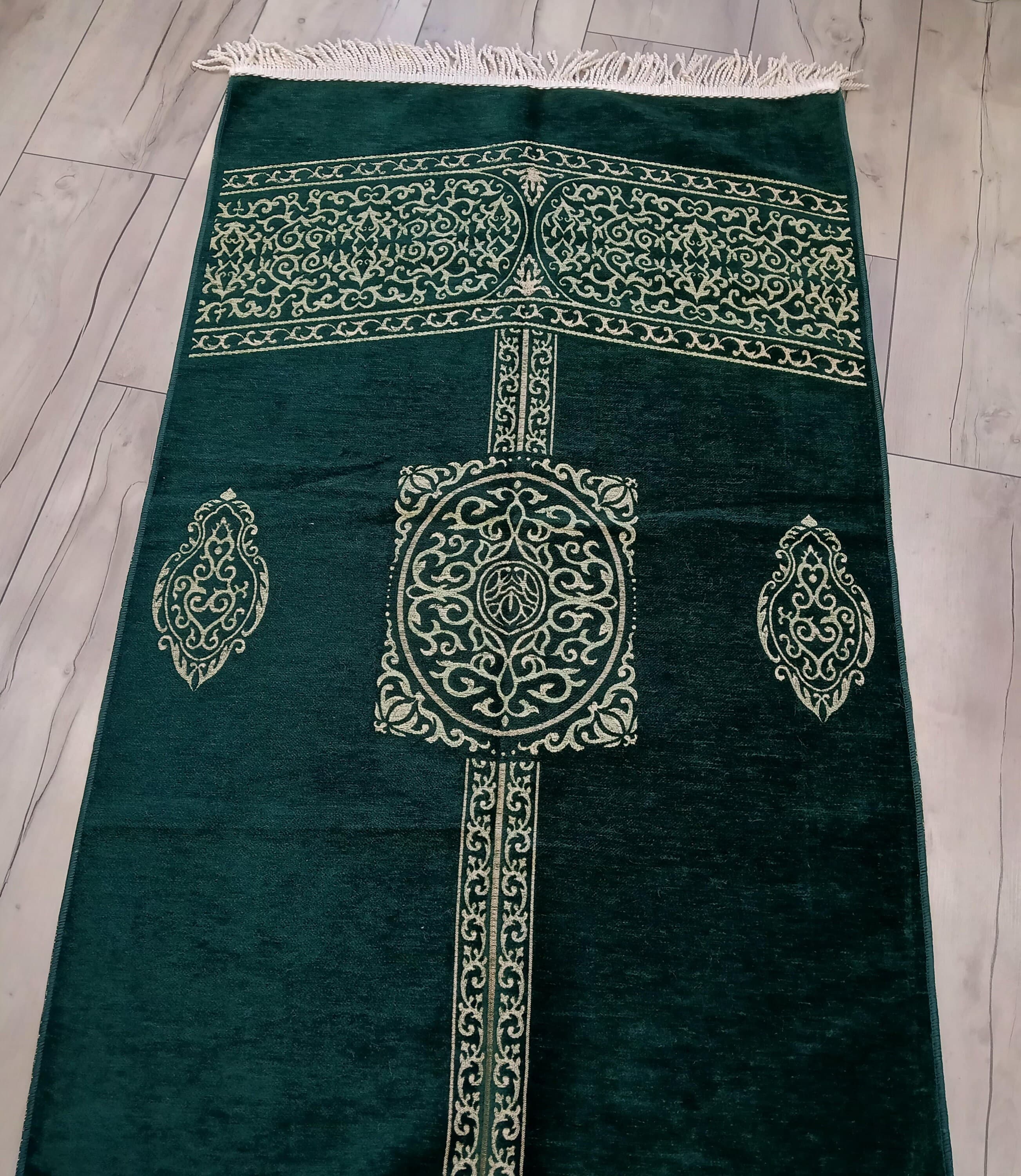 Custom Green Prayer Rug: Soft Chenille Muslim Mat, Ramadan Eid Gift - image 3
