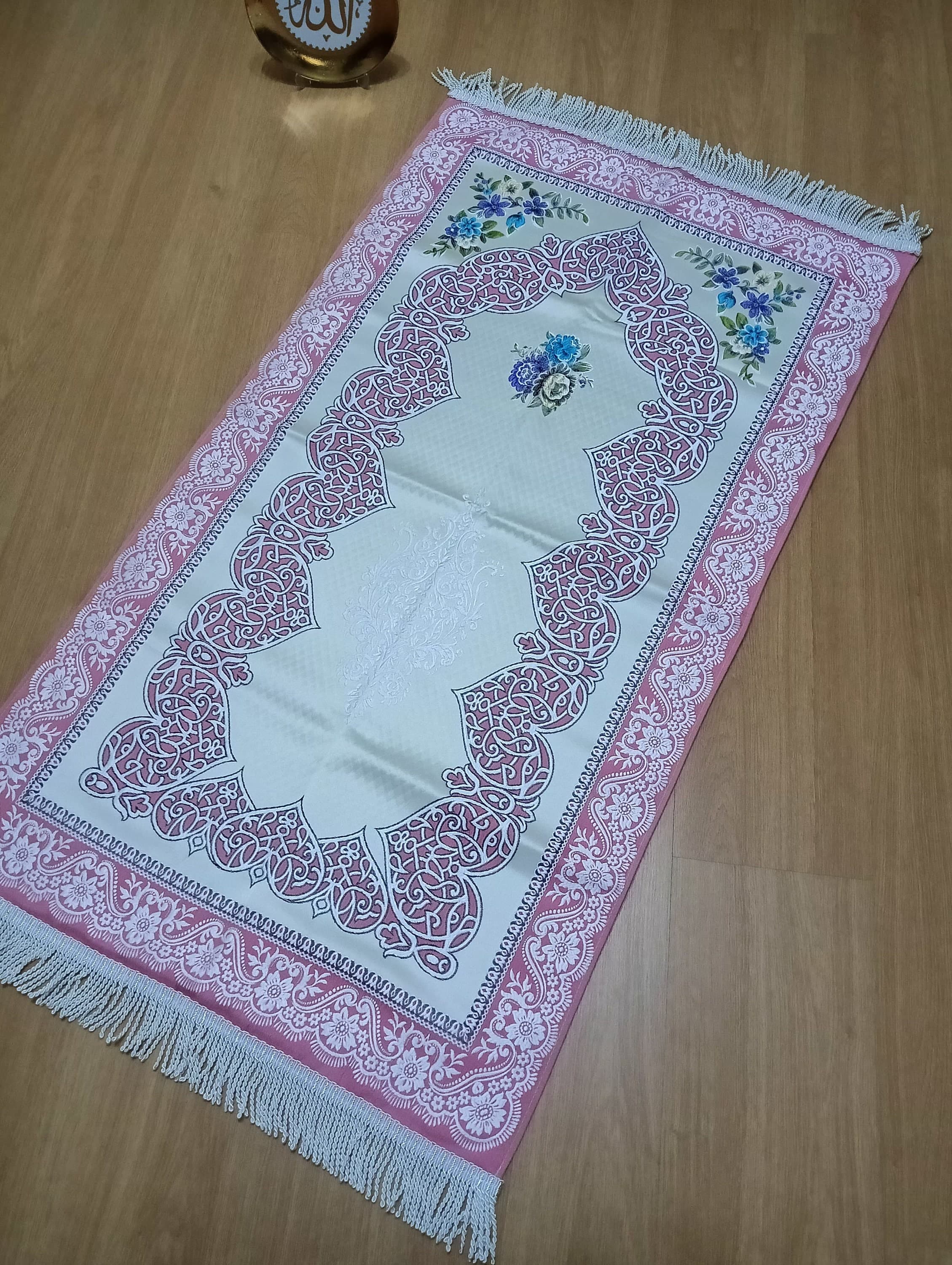 Pink Chenille Prayer Rug: Islamic Floral Design, Muslim Gift