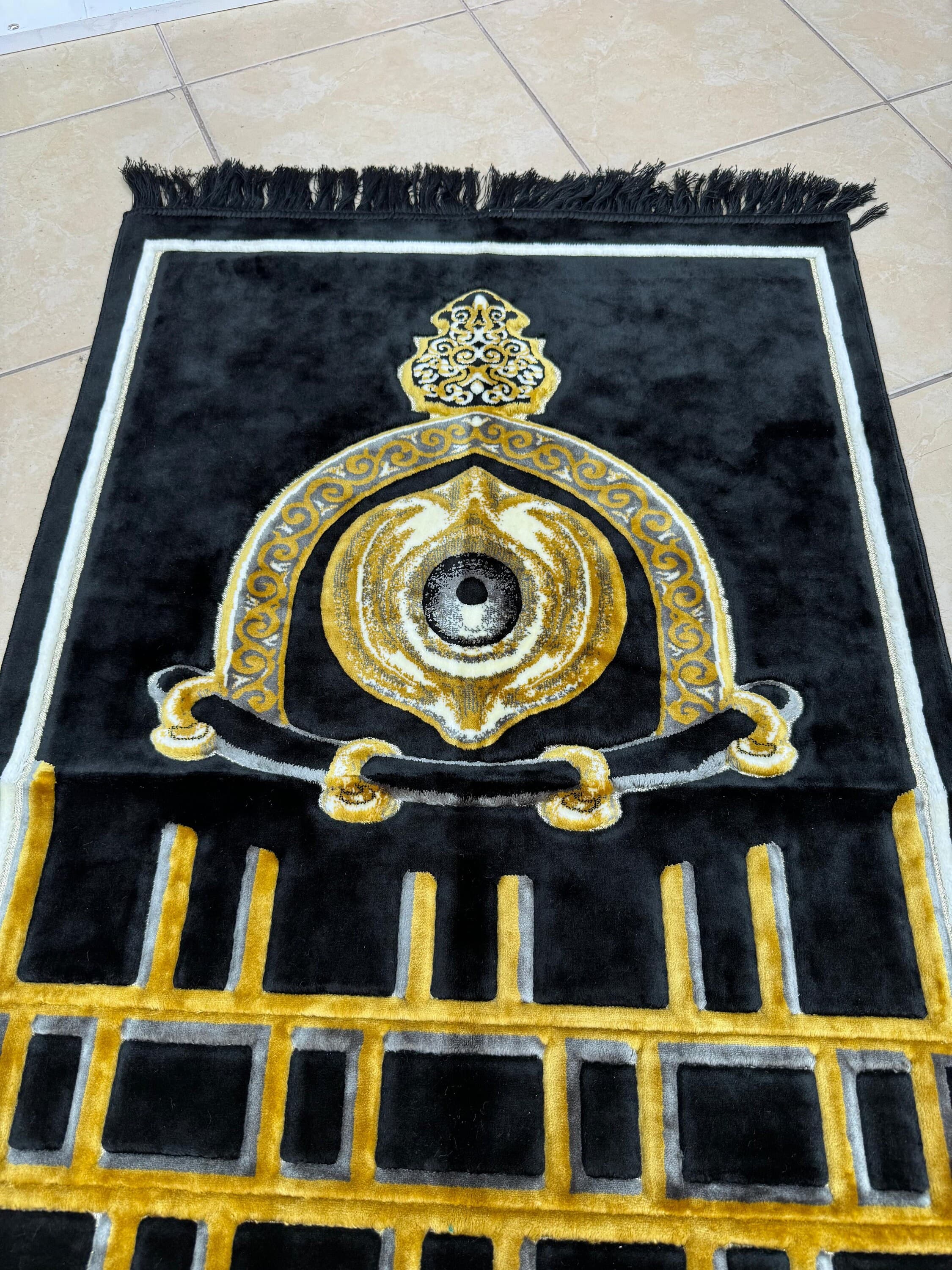 Hacerül Esved Patterned Velvet Prayer Rug: Soft Chenille Mat - image 5