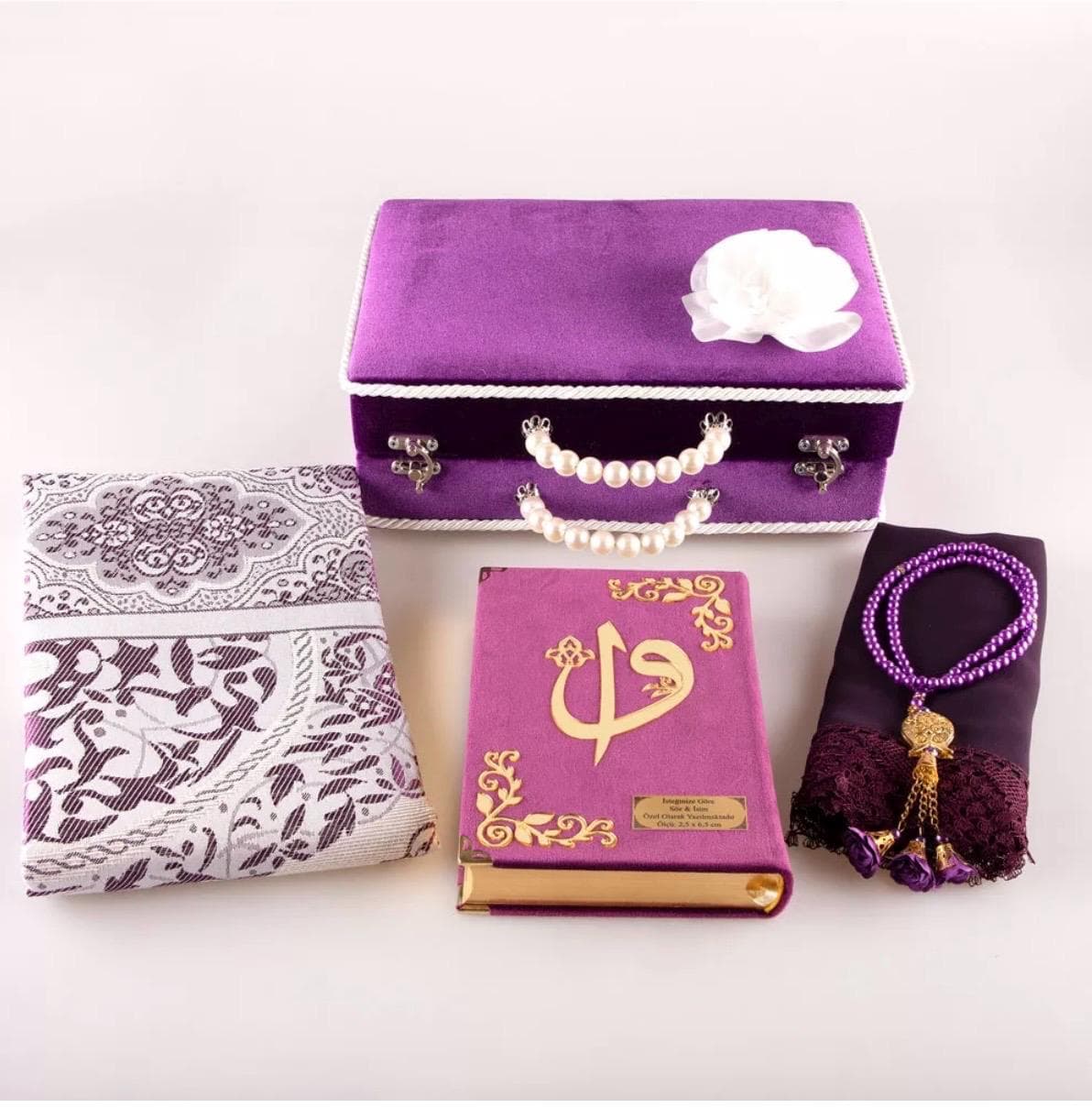 Green Velvet Islamic Bridal Gift Set: Quran, Shawl, Prayer Mat, Beads - image 4