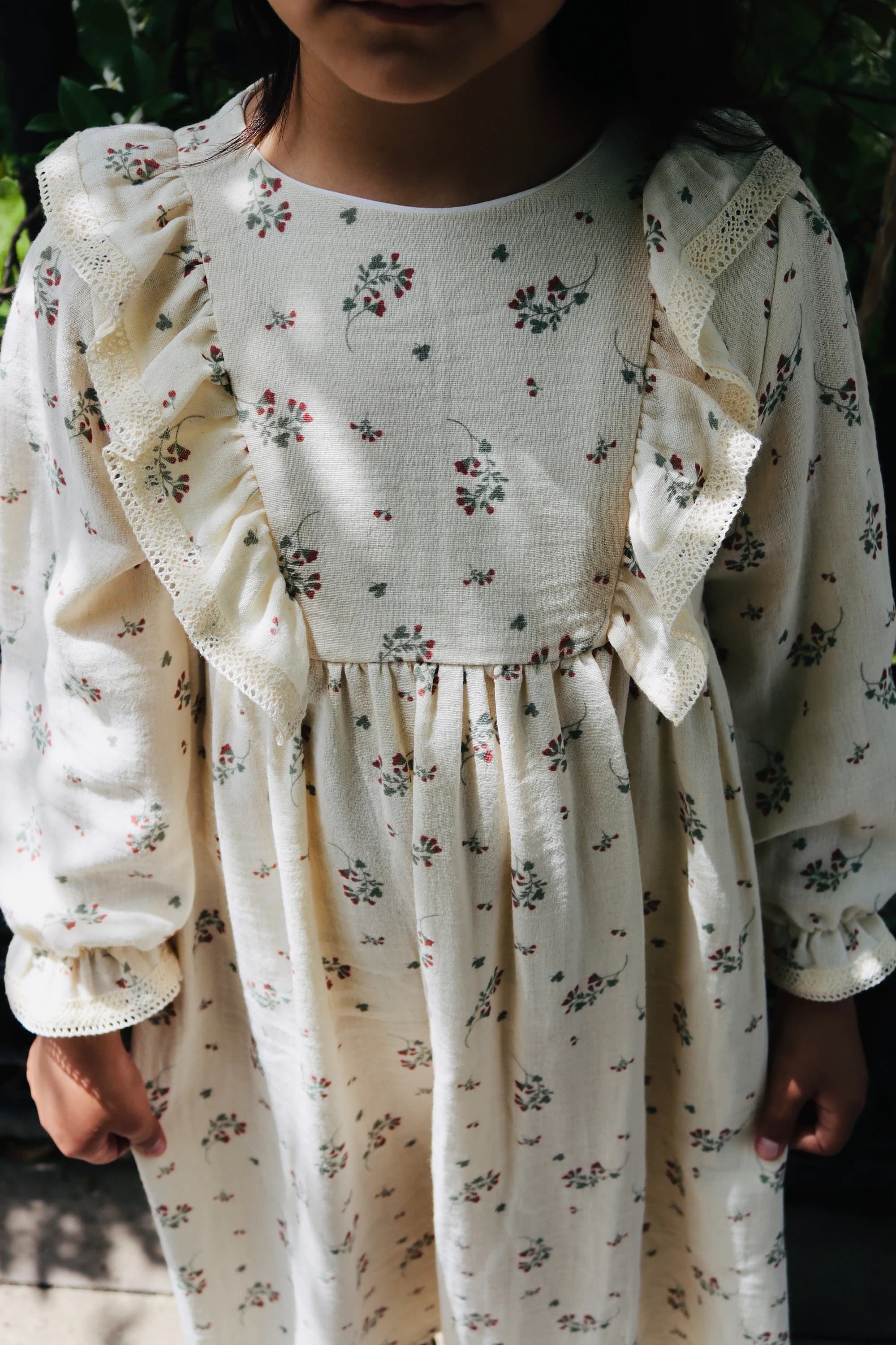 Girl's ruffered muslin floral patterned dress% - image 5