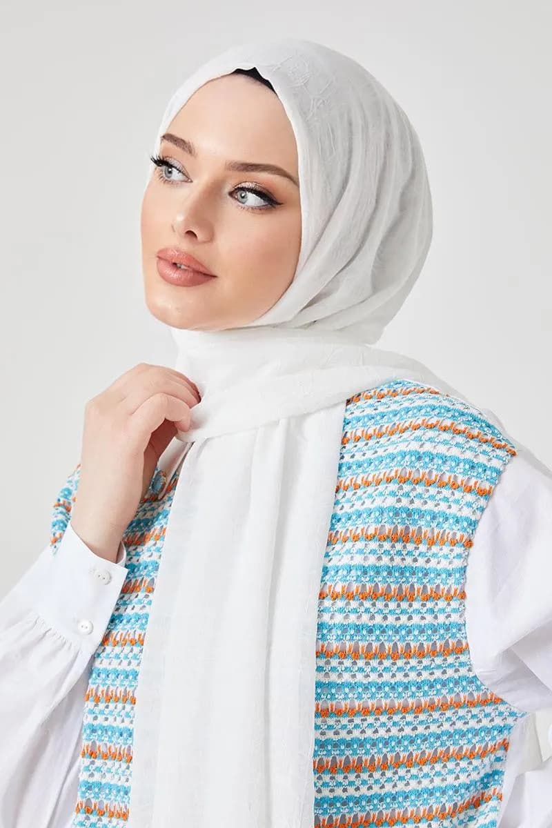 Organic Bamboo Hijab: Breathable Soft Scarf - image 5