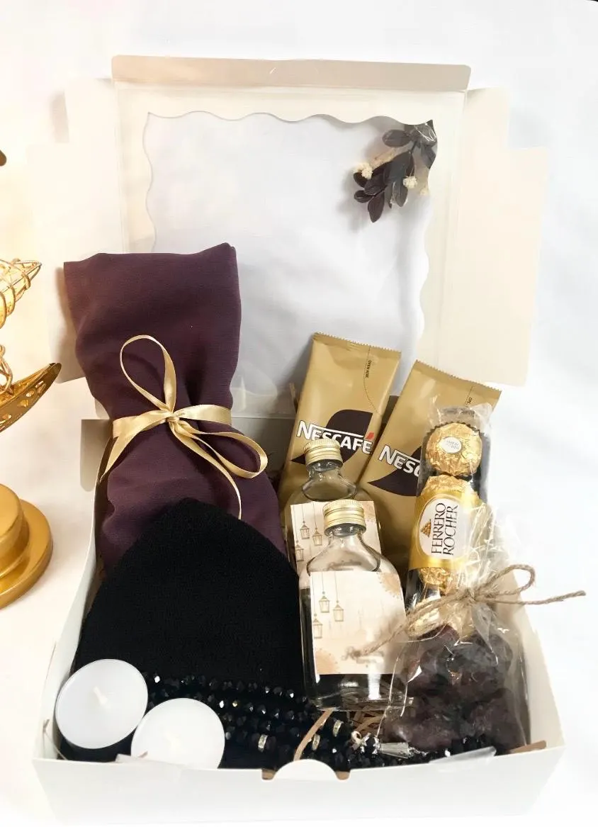 Luxury Ramadan Gift For Couples Hamper Gift Box Parents Husband Wife Grandparents Islamic Party Friend Colleague Brother Sister Daughter Son - image 3