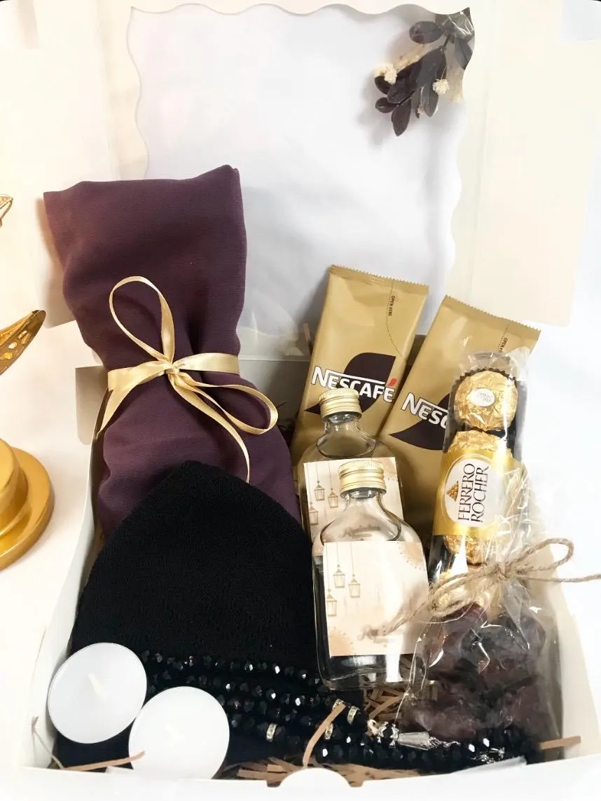 Luxury Ramadan Gift For Couples Hamper Gift Box Parents Husband Wife Grandparents Islamic Party Friend Colleague Brother Sister Daughter Son - image 4