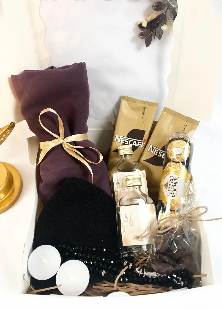 Luxury Ramadan Gift For Couples Hamper Gift Box Parents Husband Wife Grandparents Islamic Party Friend Colleague Brother Sister Daughter Son - image 5