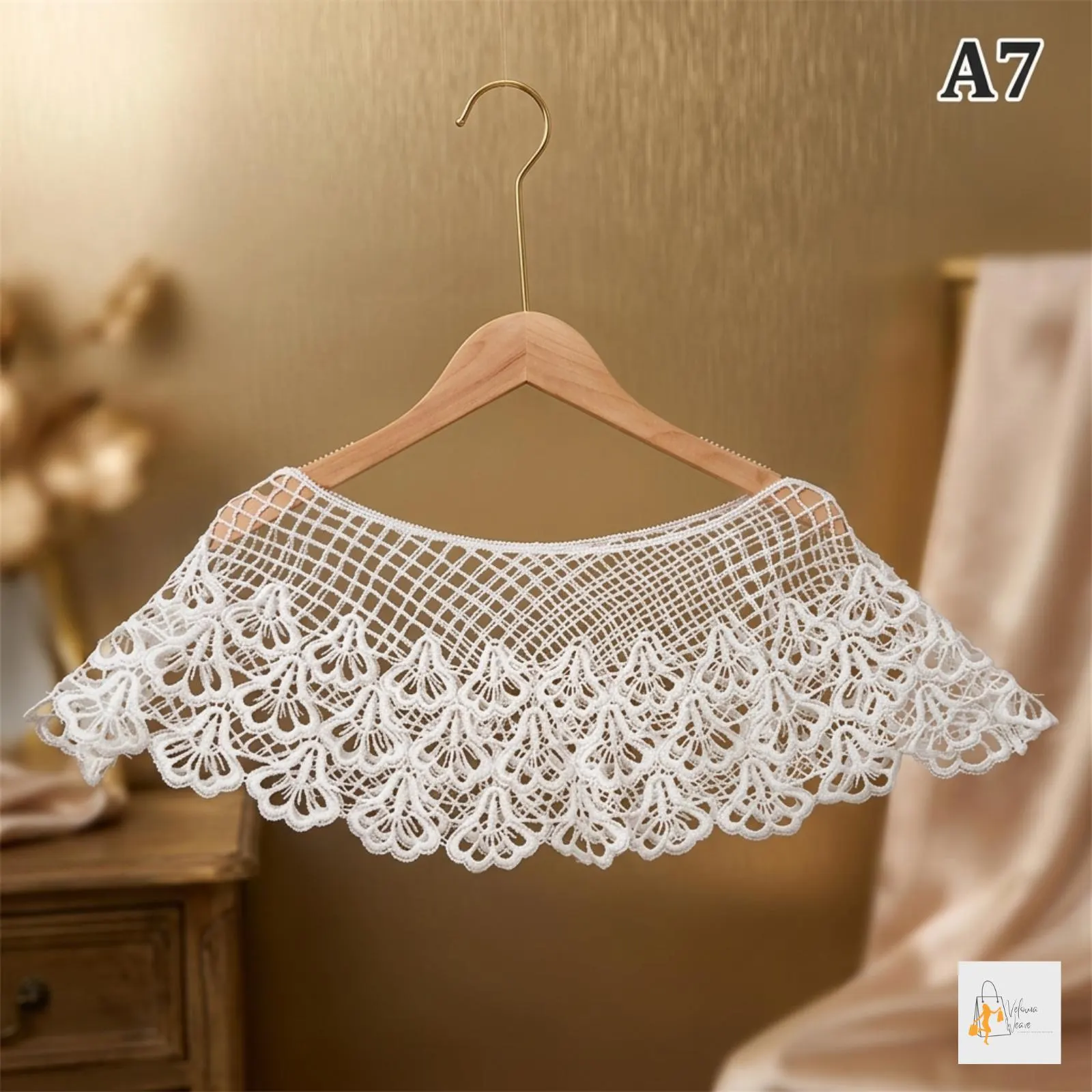 Stylish bridal lace scarf with hollow design