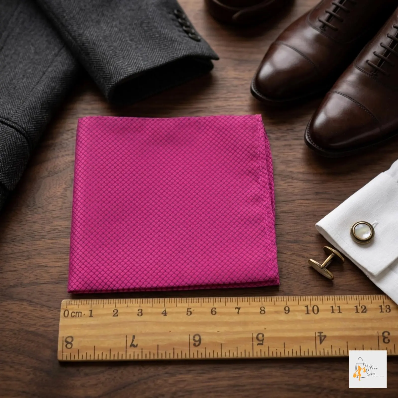 Elegant satin chest towel for formal suits