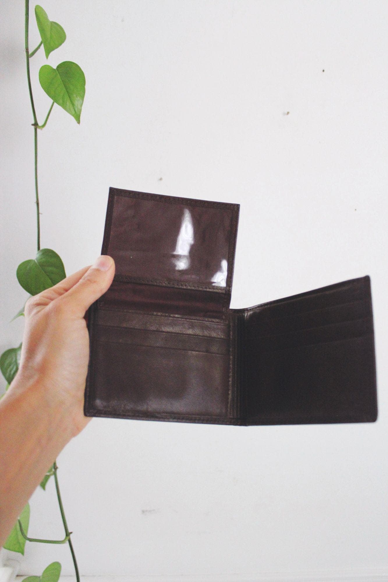 Buxton Mens Vintage Genuine Leather Wallet Dark Brown Minimalist Sleek - image 5