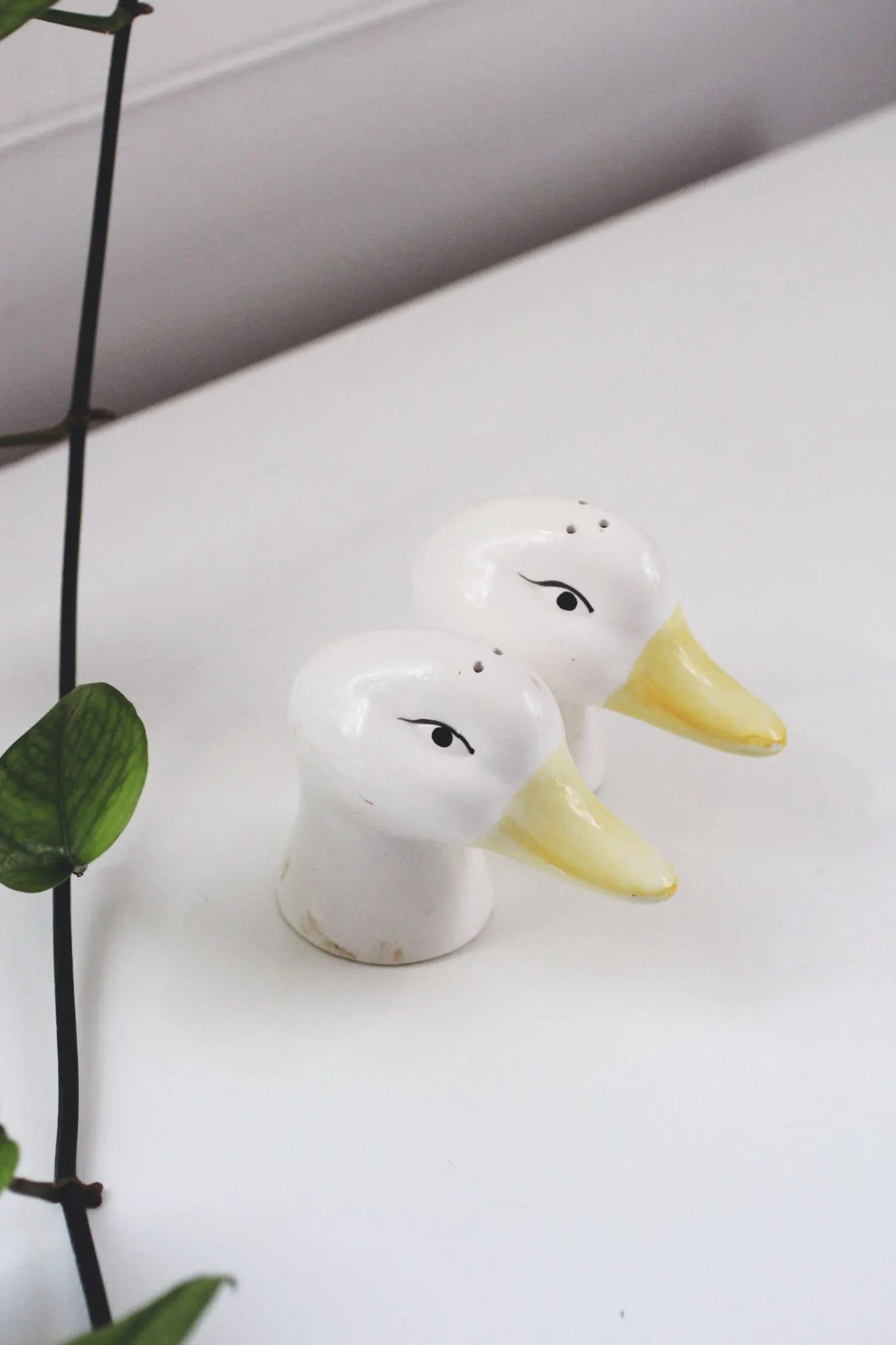 Vintage Ceramic Duck Goose Salt Pepper Shakers Hand-Painted Cottagecore Farmhouse - image 2