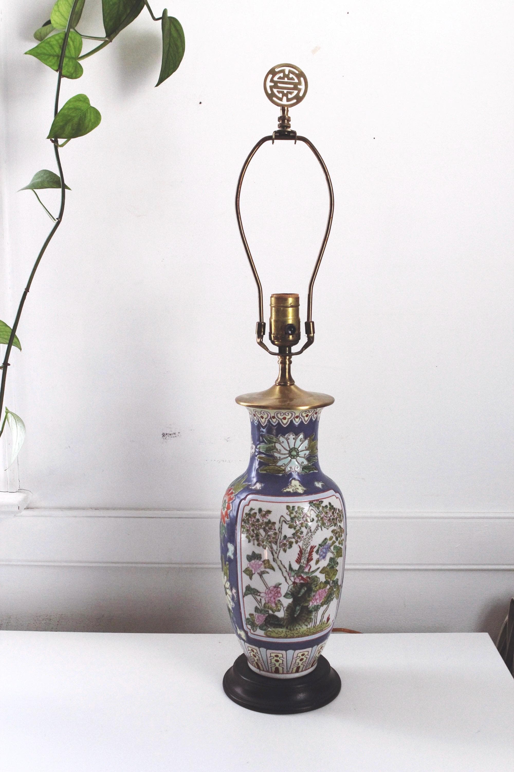 Vintage Chinese Chinoiserie Floral Porcelain Ceramic Ginger Jar Table Lamp - image 3