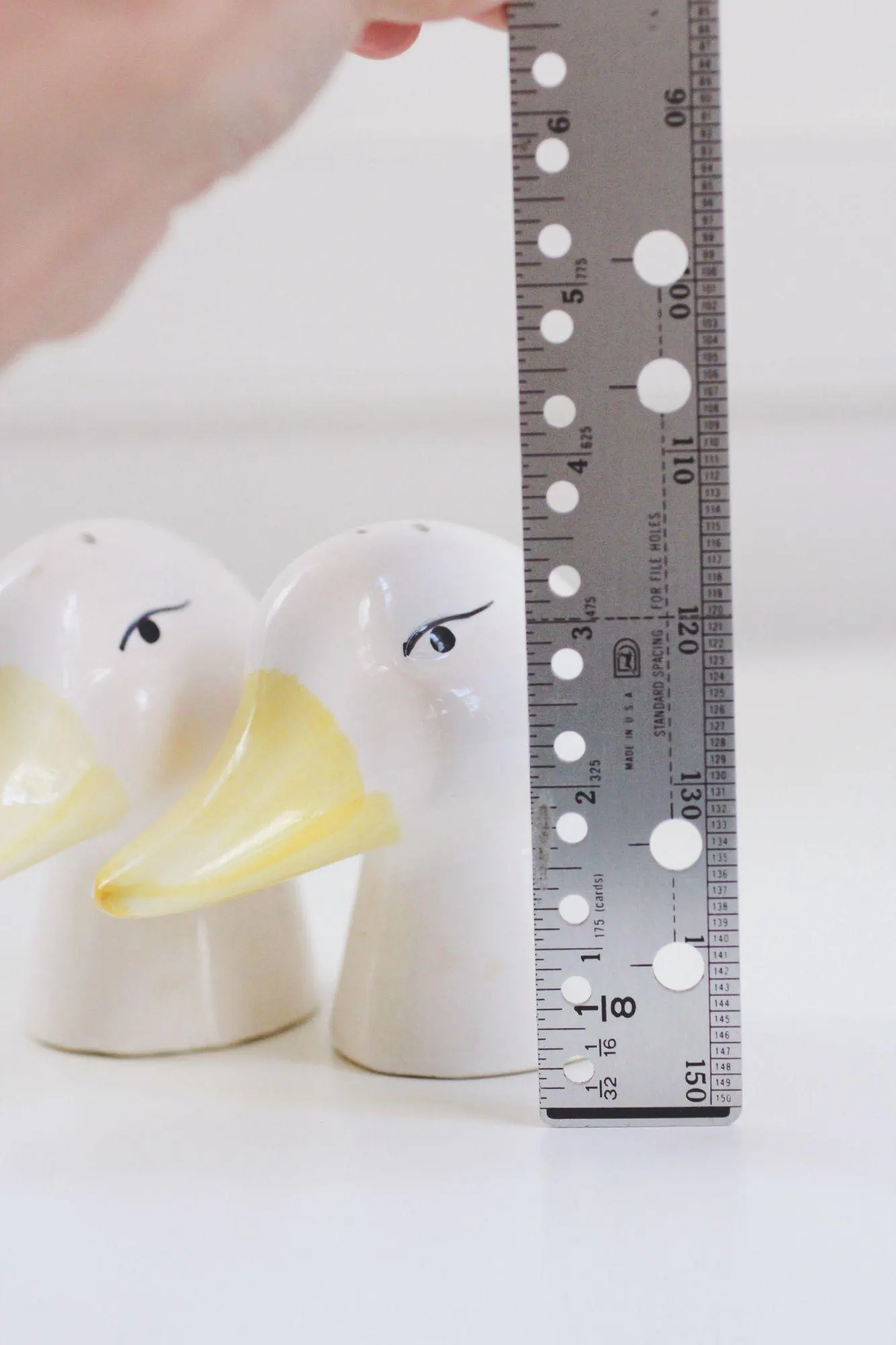 Vintage Ceramic Duck Goose Salt Pepper Shakers Hand-Painted Cottagecore Farmhouse - image 5