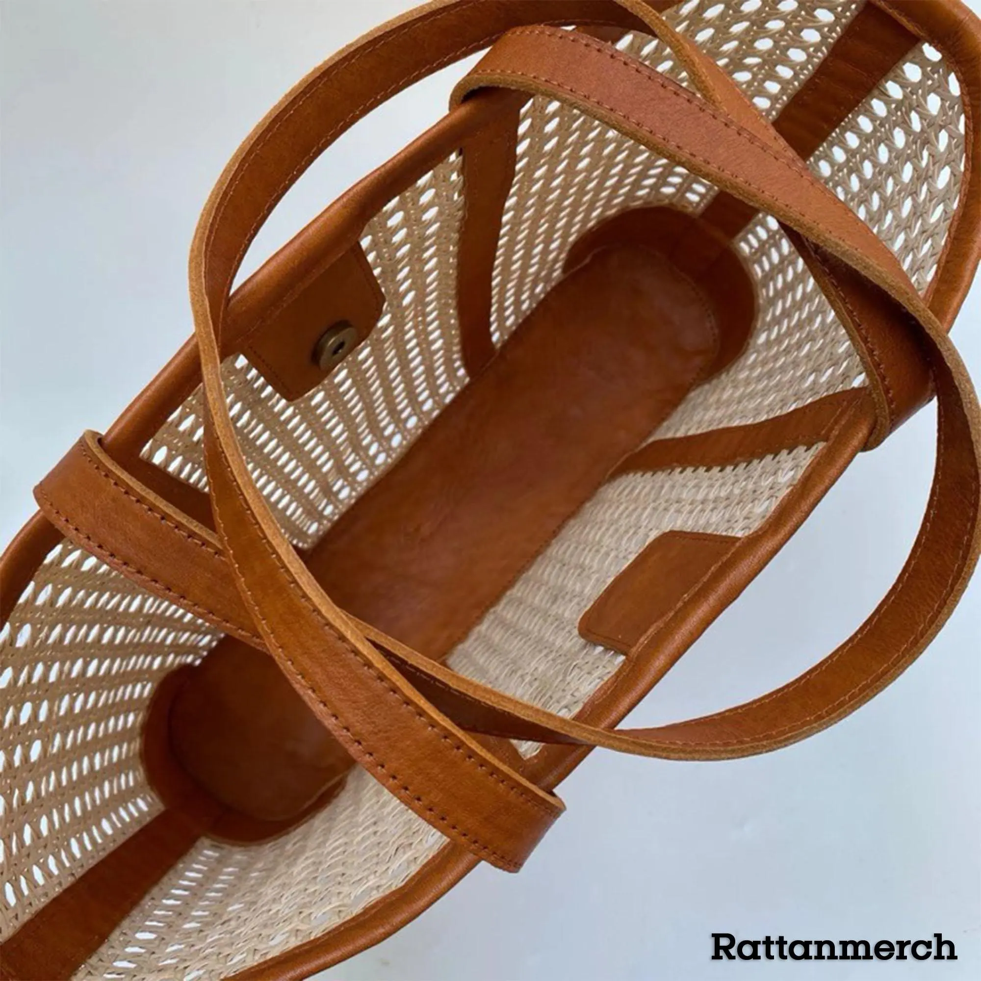Stylish Rattan Shoulder Bag Handcrafted Tote for Women Elegant Leather Handle,Rattan Sling Bag,Rattan Sling Bag Bali,Rattan Crossbody Bags