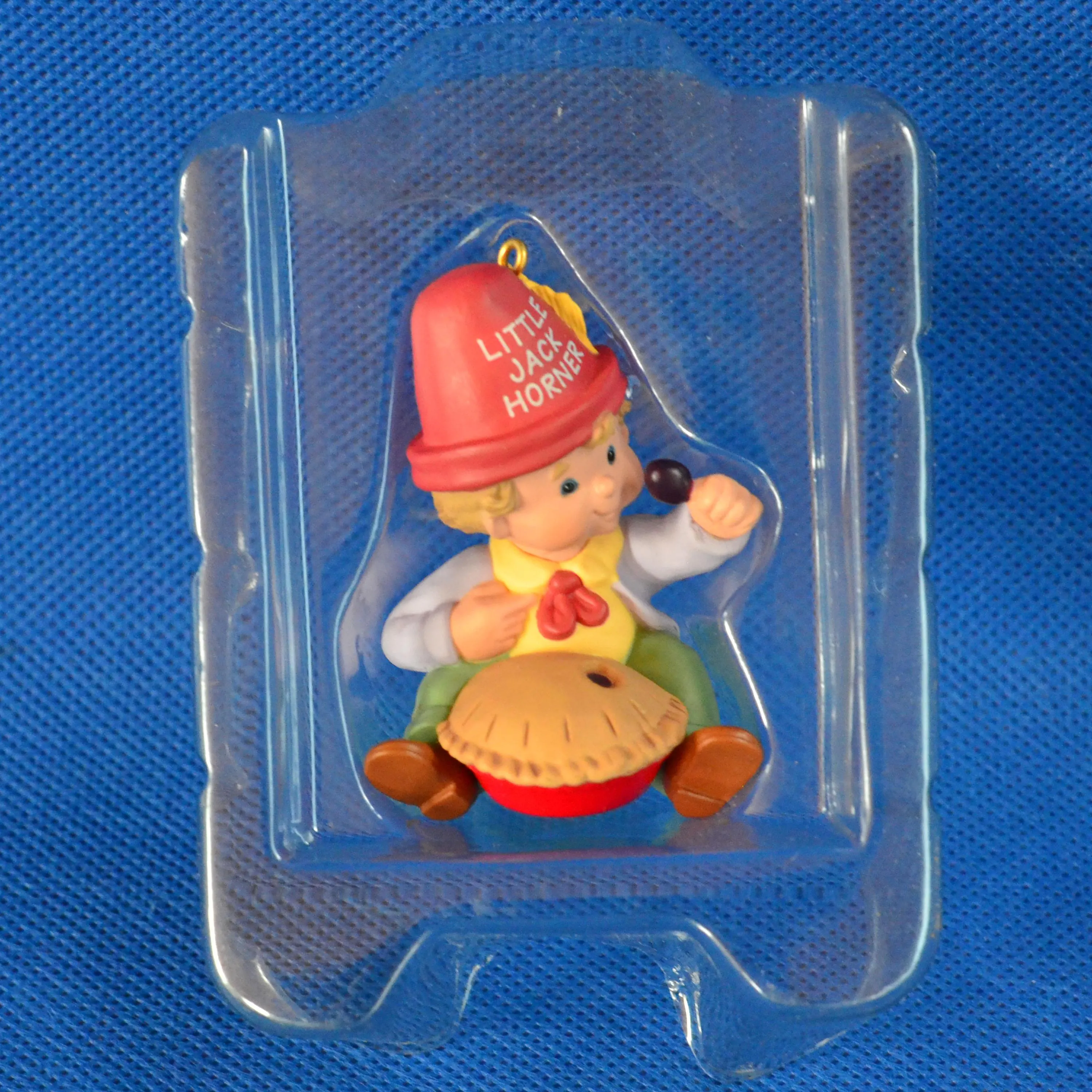 Hallmark Keepsake Little Jack Horner Sculpted by Bob Siedler Christmas 1988 - Handcrafted Ornament - Christmas Holiday Decoration - image 4