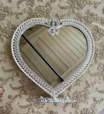 Elegant Silver Heart Mirror with Pearl Design