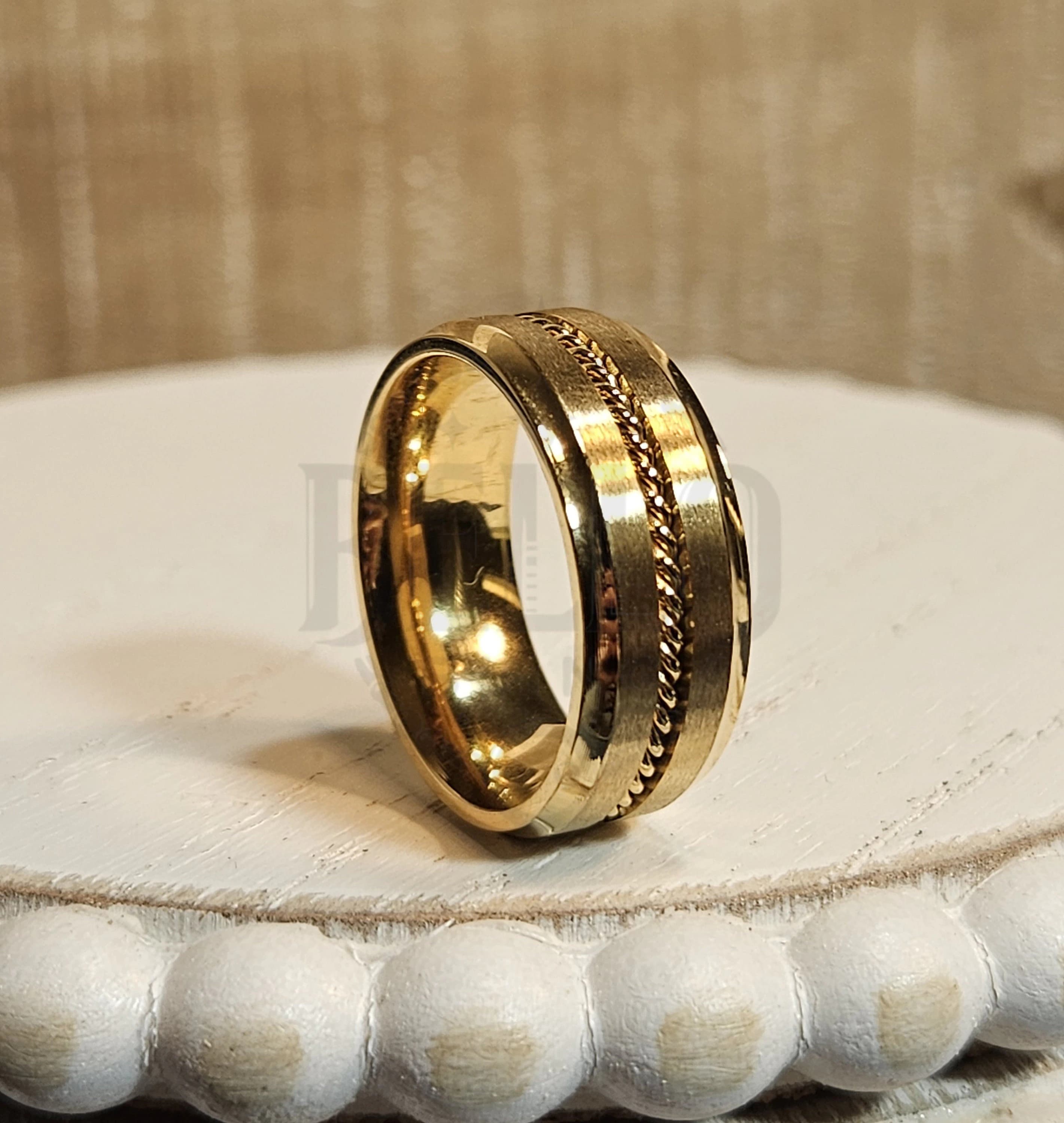 Minimalist Gold Stainless Steel Ring: Braided Wedding Band