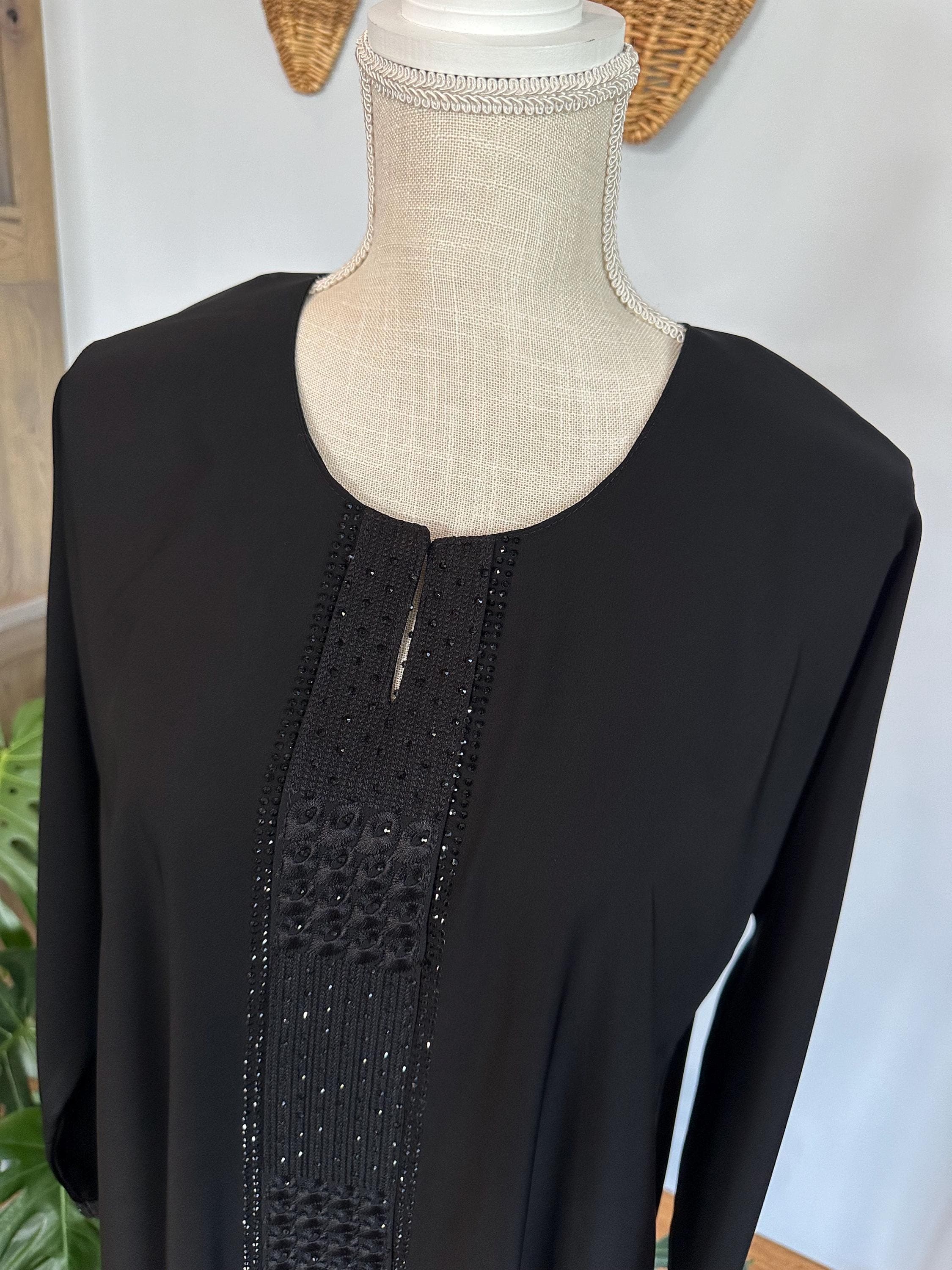 Black Abaya with Braided Belt & Headscarf: Modest Dubai Style - image 5