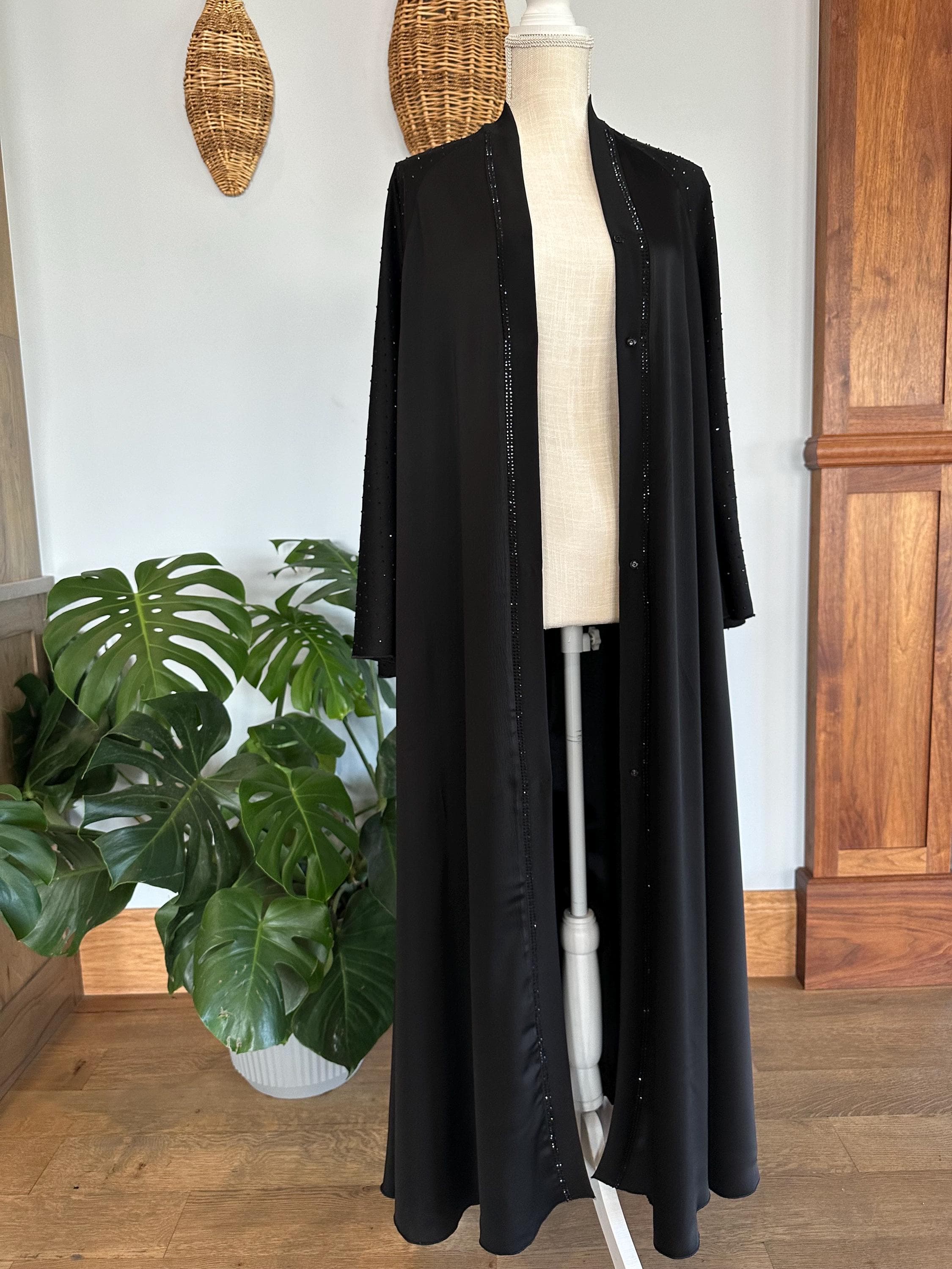 Black Bedazzled Abaya: Dubai Modest Dress with Headscarf & Belt - image 3