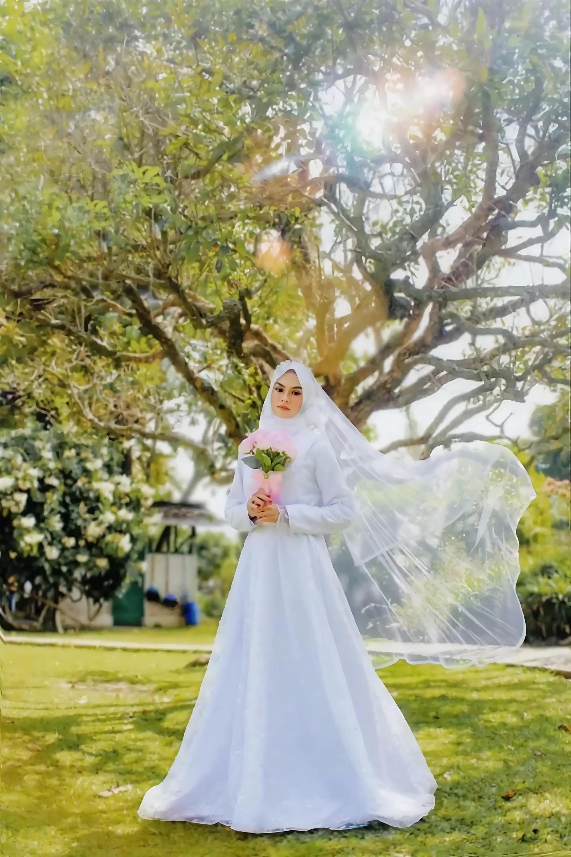 Custom Islamic Wedding Dress: Pearl Tulle Modest Bridal Gown