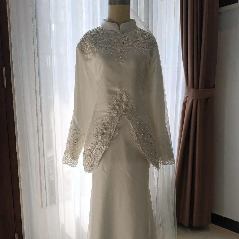 White Embellished Formal Dress Set with Veil