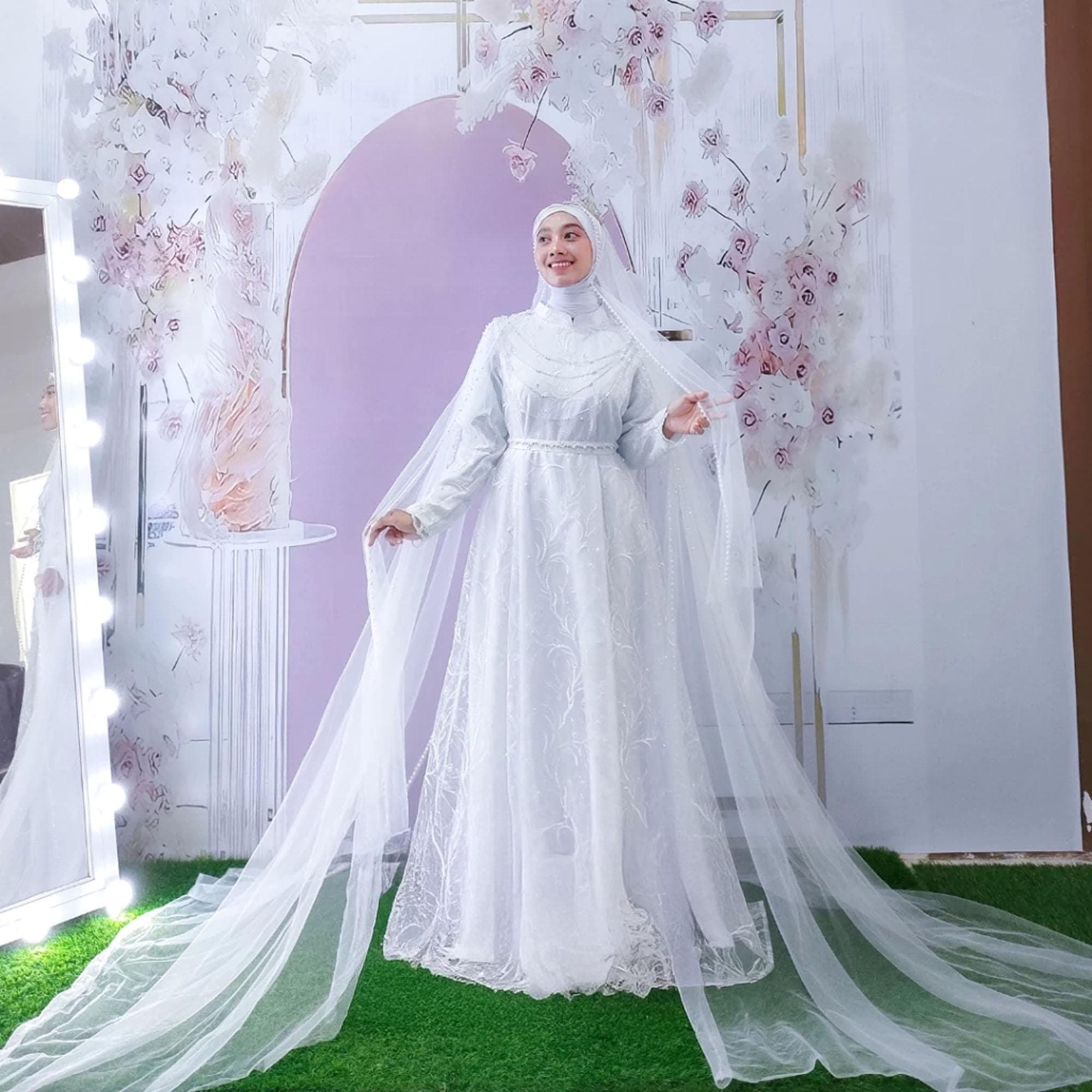 Embroidered Satin Modest Wedding Dress with Veil