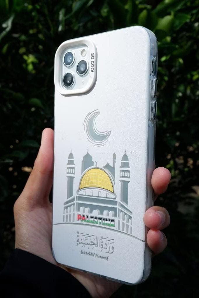 “Palestine phone case with mosque dome and crescent moon design, UV-printed on glossy silicone cover for iPhone and Samsung”