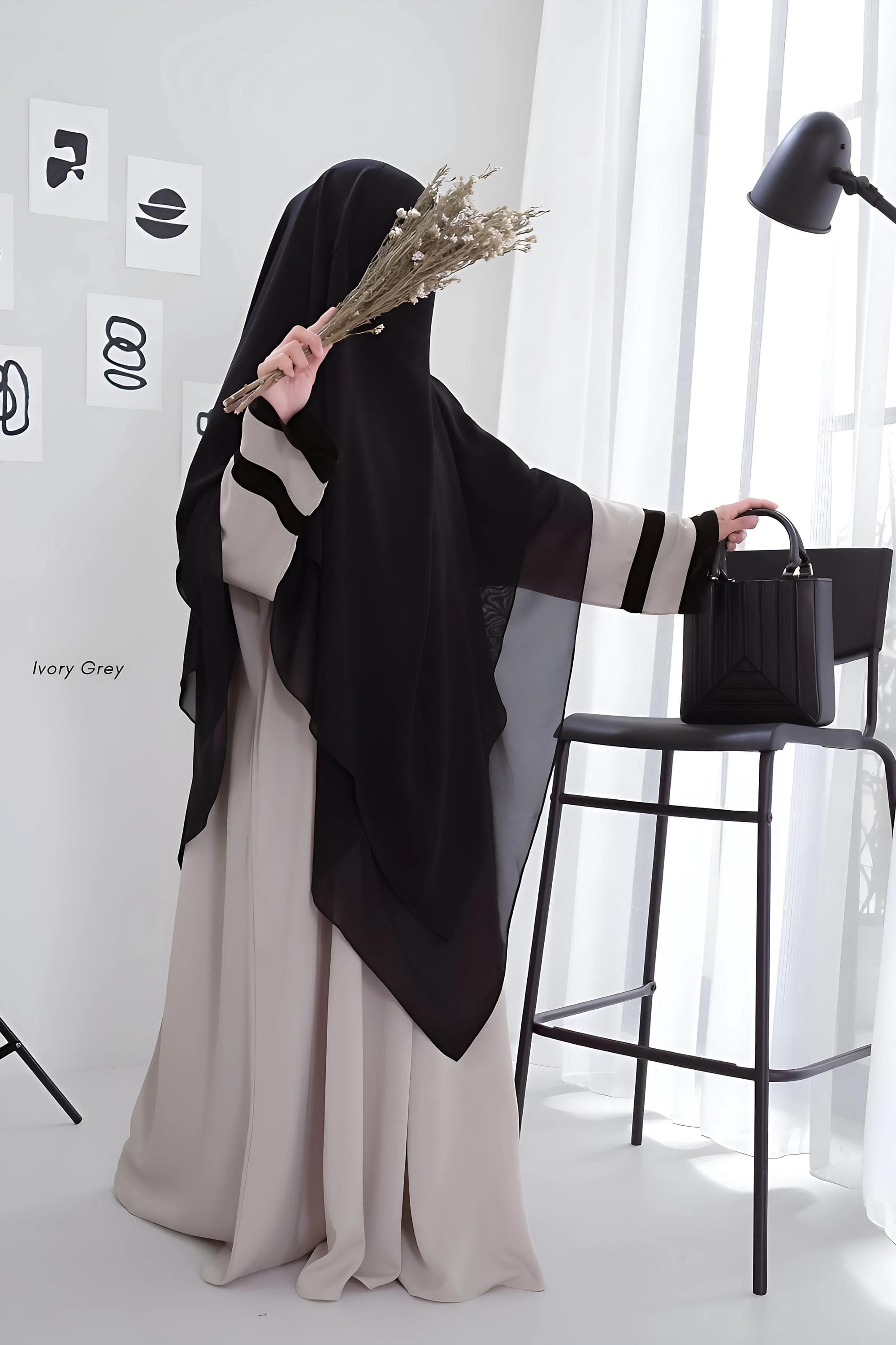 Batwing Abaya with French Khimar: Modest Muslim Prayer Outfit