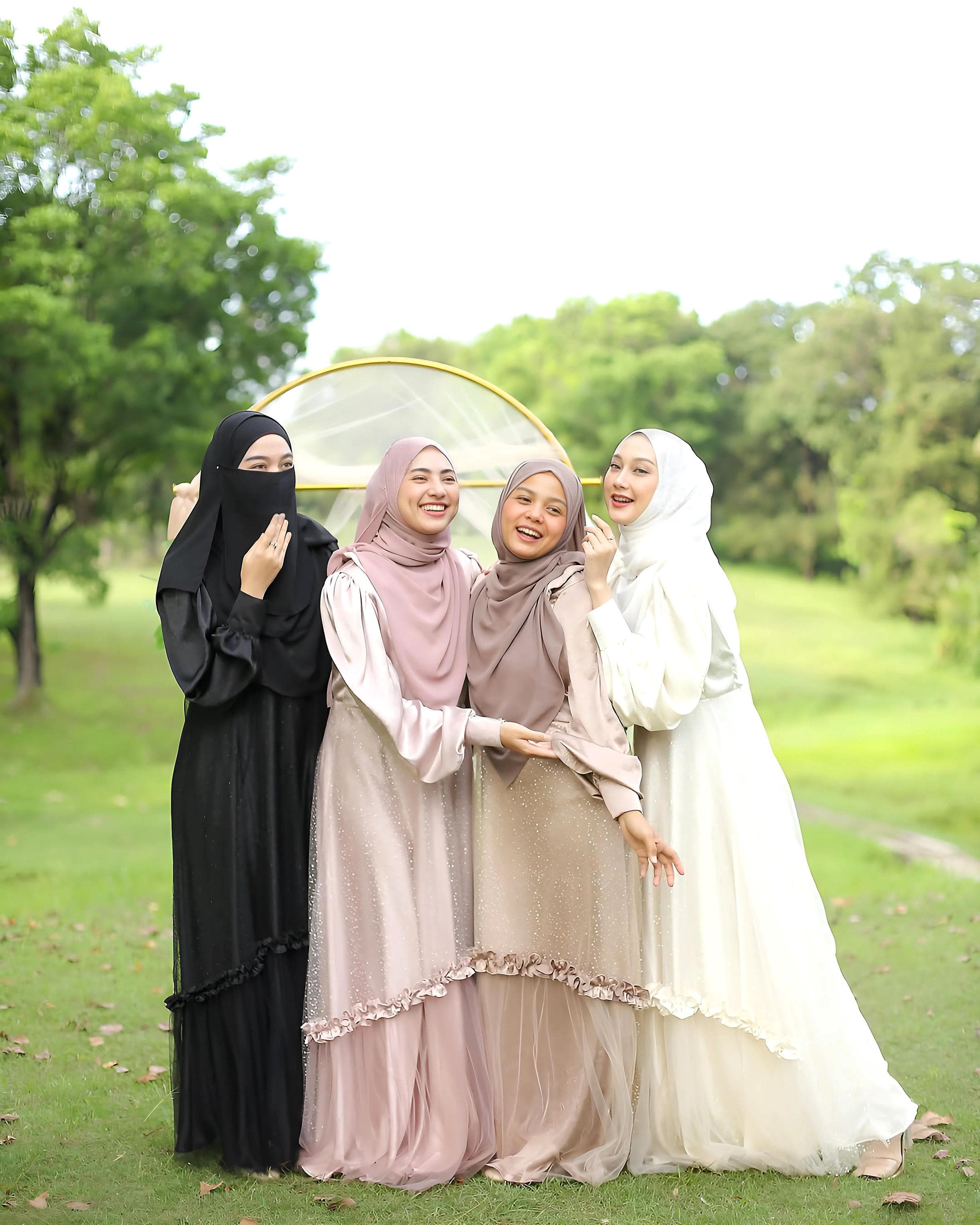 Eid Abaya Dress: Tulle Gown with Hijab Scarf, Islamic Modest Fashion