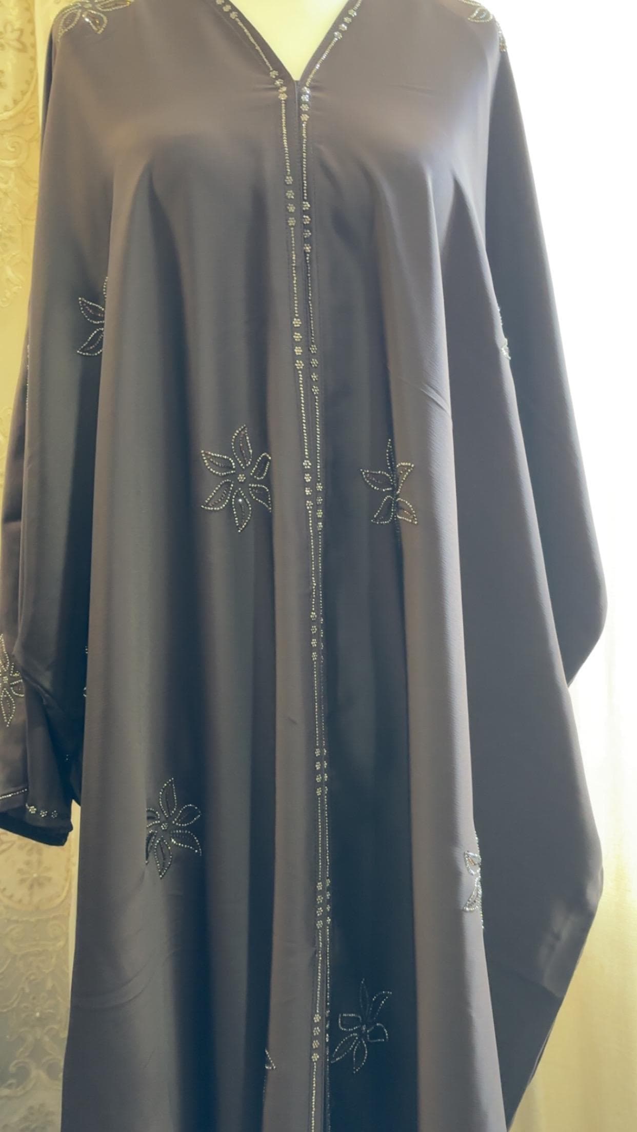 Luxury Mauve Open Front Dubai Abaya with Crystal Embellishments, Button Closure Modest Abaya for Ramadan & Eid, Elegant Muslim Women Abaya