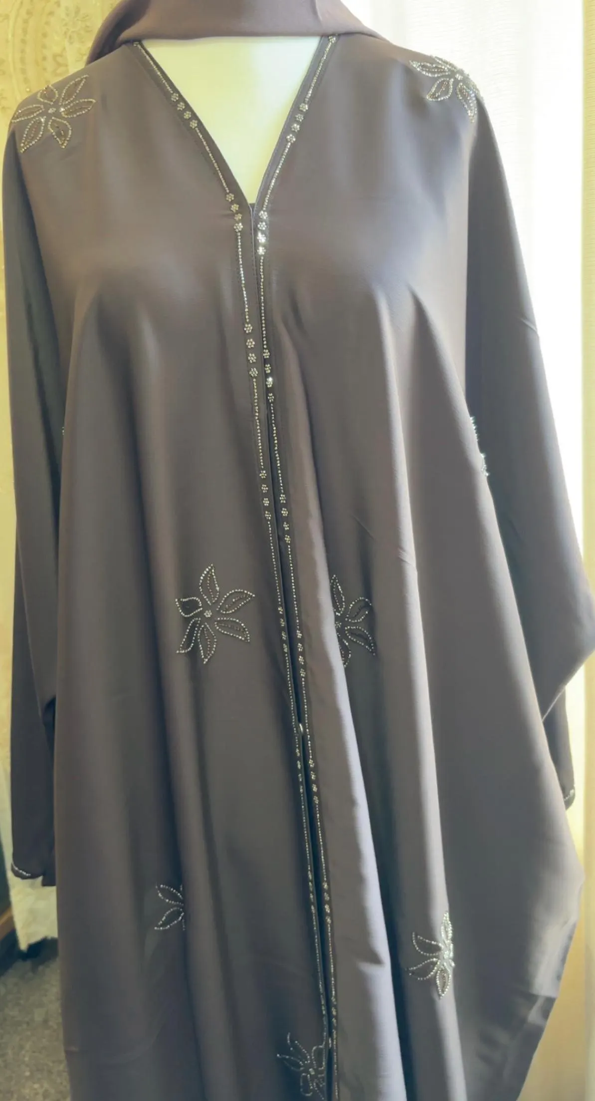 Luxury Mauve Open Front Dubai Abaya with Crystal Embellishments, Button Closure Modest Abaya for Ramadan & Eid, Elegant Muslim Women Abaya - image 3