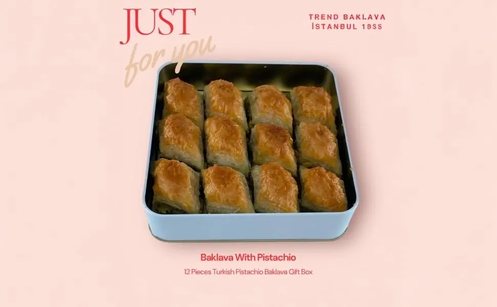 Baklava Homemade Gift Box
Fresh Pistachio Baklava 
Freeshipping Express Service 
Baked Goods Gift
Ramadan Mubarek Dessert 
Baklava Rose