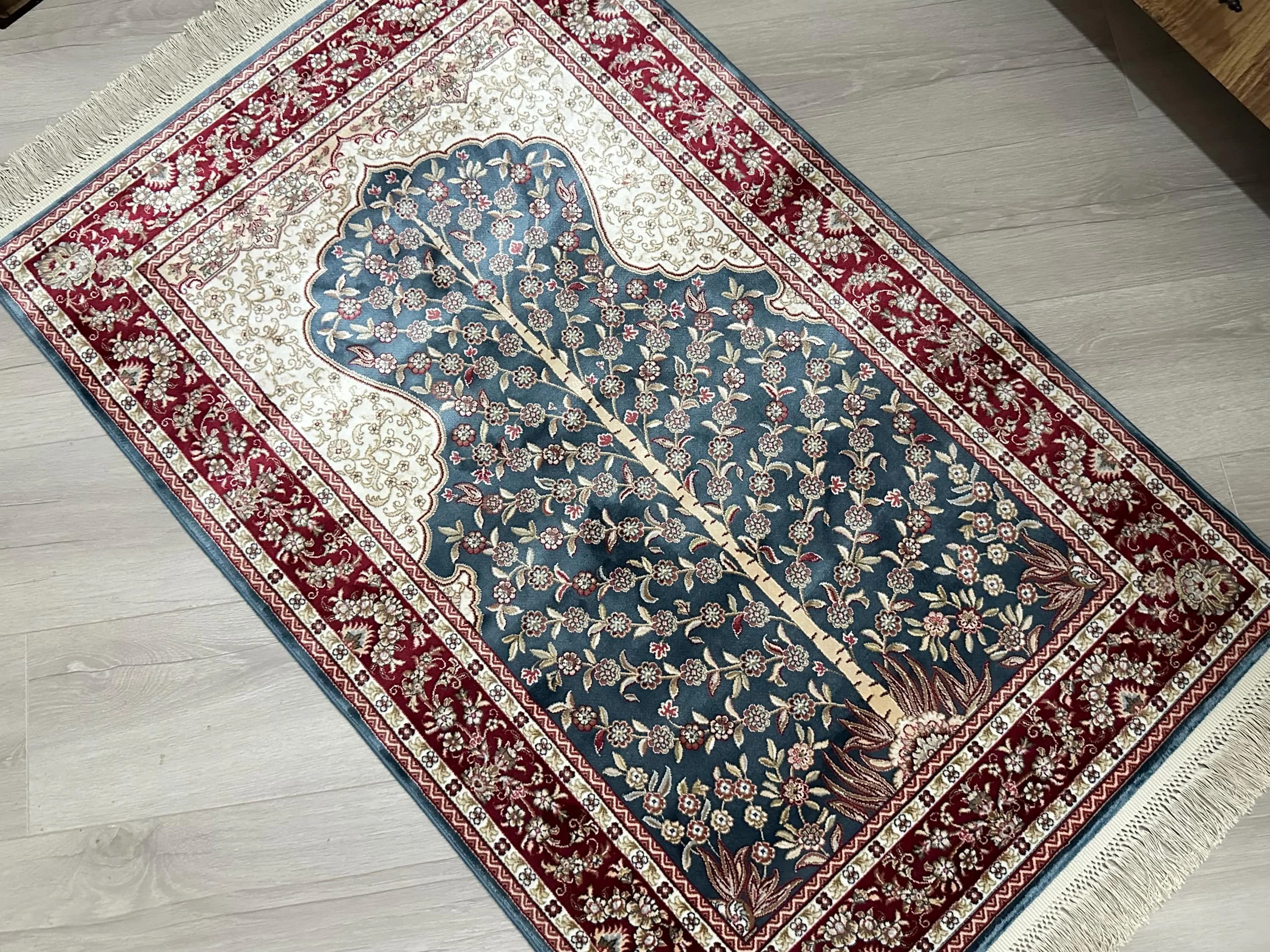 Mıhrab Design Prayer Mat Rug, 3x4 Ft Bamboo Silk Sajjadah Carpet, Prayer Rug For Mıslim Islamic Home Decor, Unique Prayer Rug,Turkish Carpet
