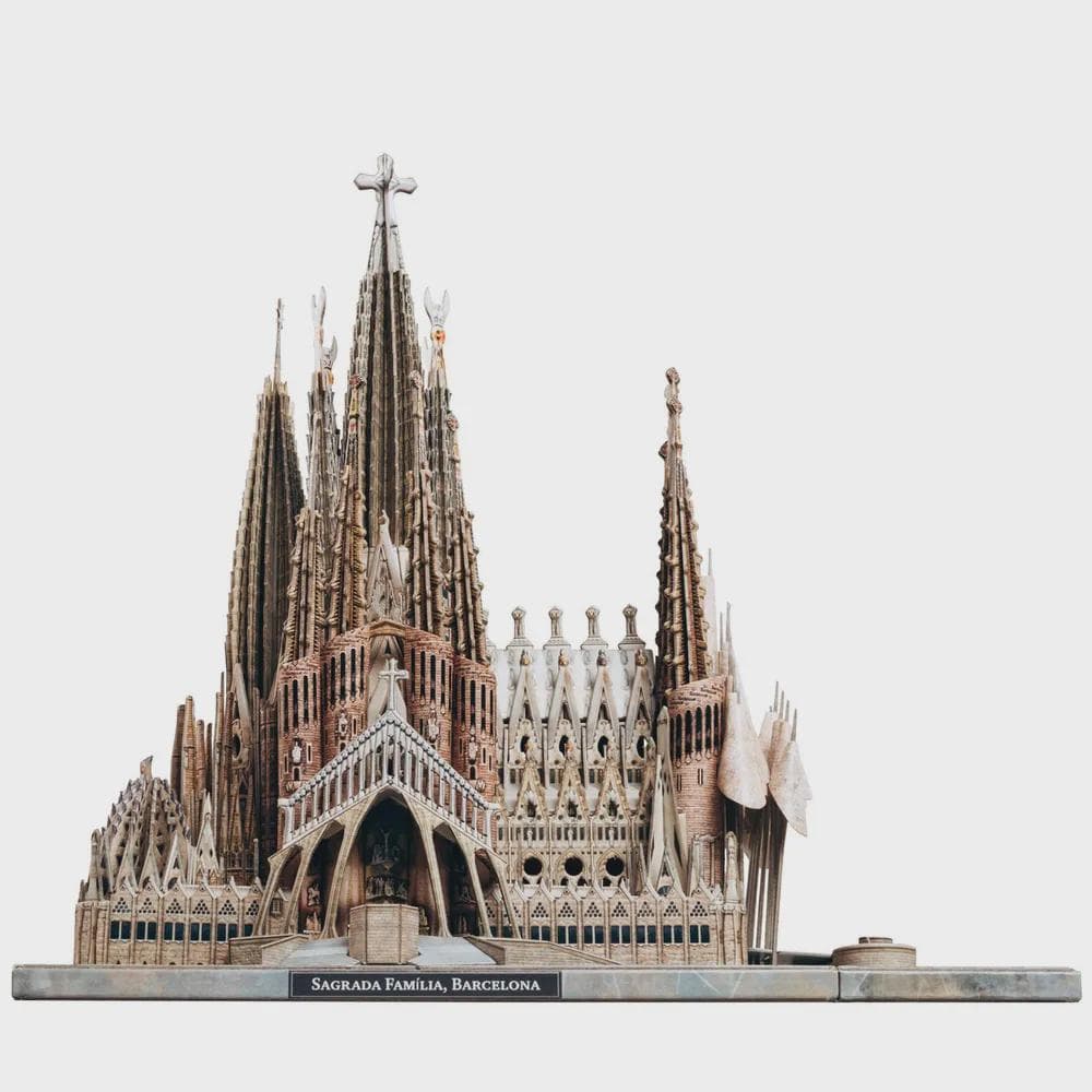 Sagrada Familia Barcelona 3D Cardboard Model Kit – DIY Gaudi Architecture Puzzle, Cathedral Building Set for Adults & Collectors - image 4