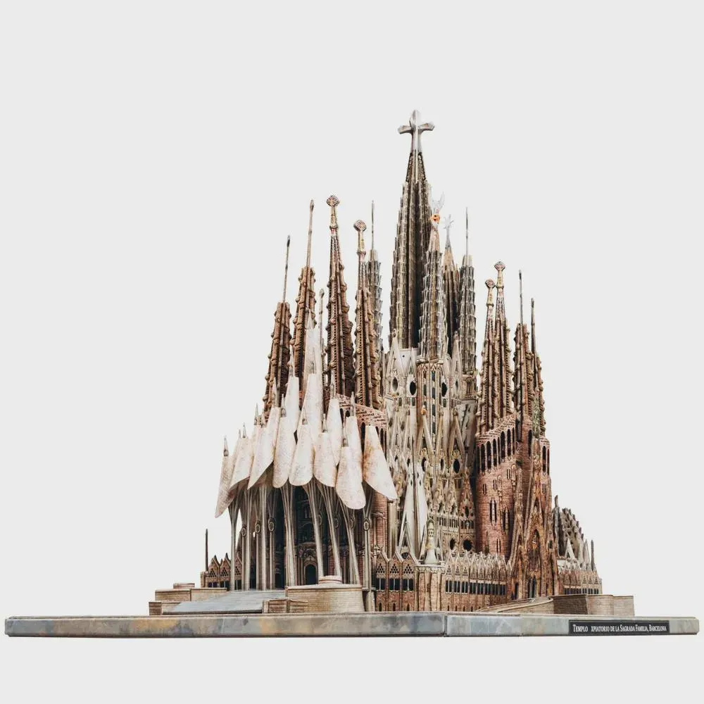Sagrada Familia Barcelona 3D Cardboard Model Kit – DIY Gaudi Architecture Puzzle, Cathedral Building Set for Adults & Collectors - image 3