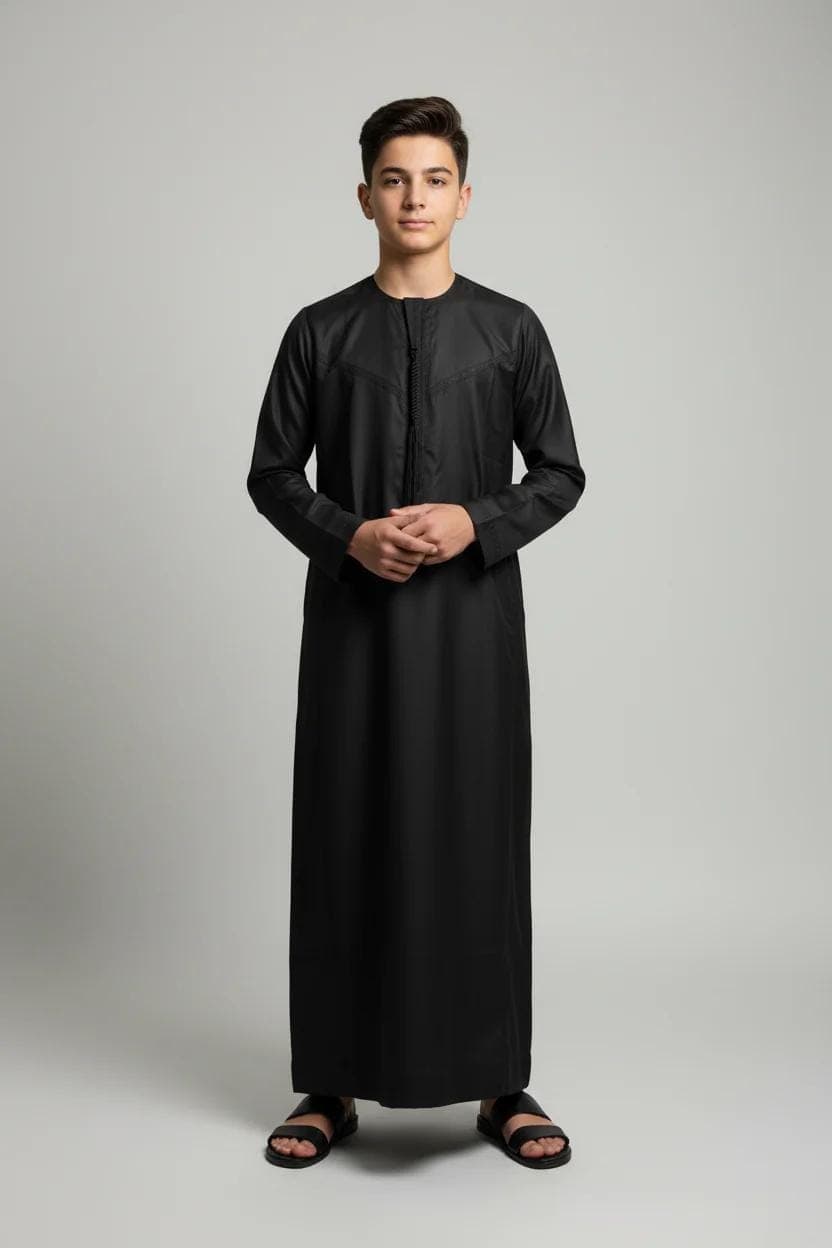 Black Thobe on Teenage Model