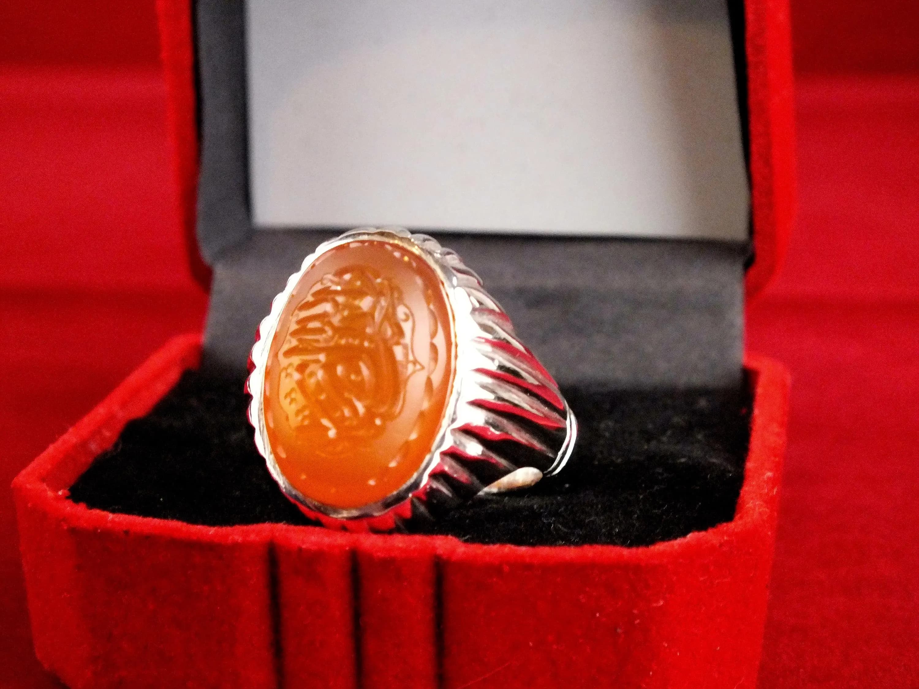 Vintage Sterling Silver orange agate Ring, Engraved Arabic Calligraphy, Bahraini Style