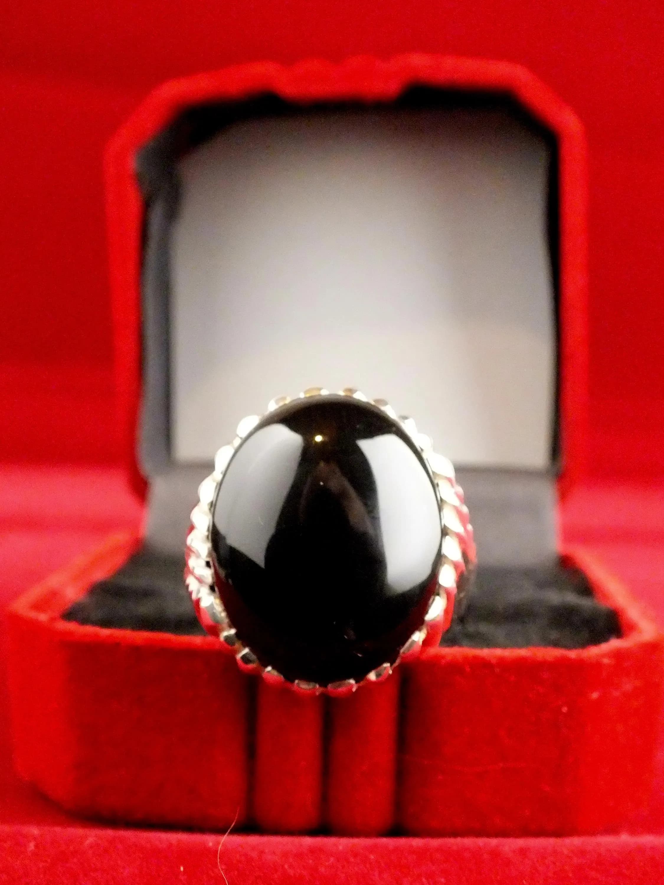 Handmade Bahraini Sterling Silver Ring, Yemeni Agate Size 9 - image 3