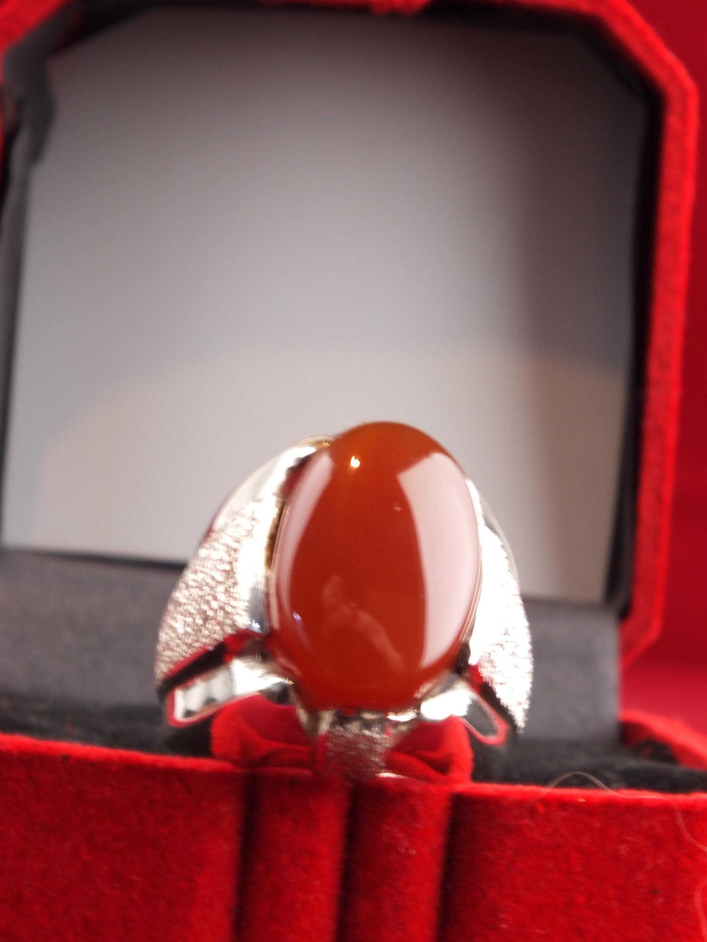 Handmade Yemeni Agate Ring, Bahraini Sterling Silver, Size 9 - image 3