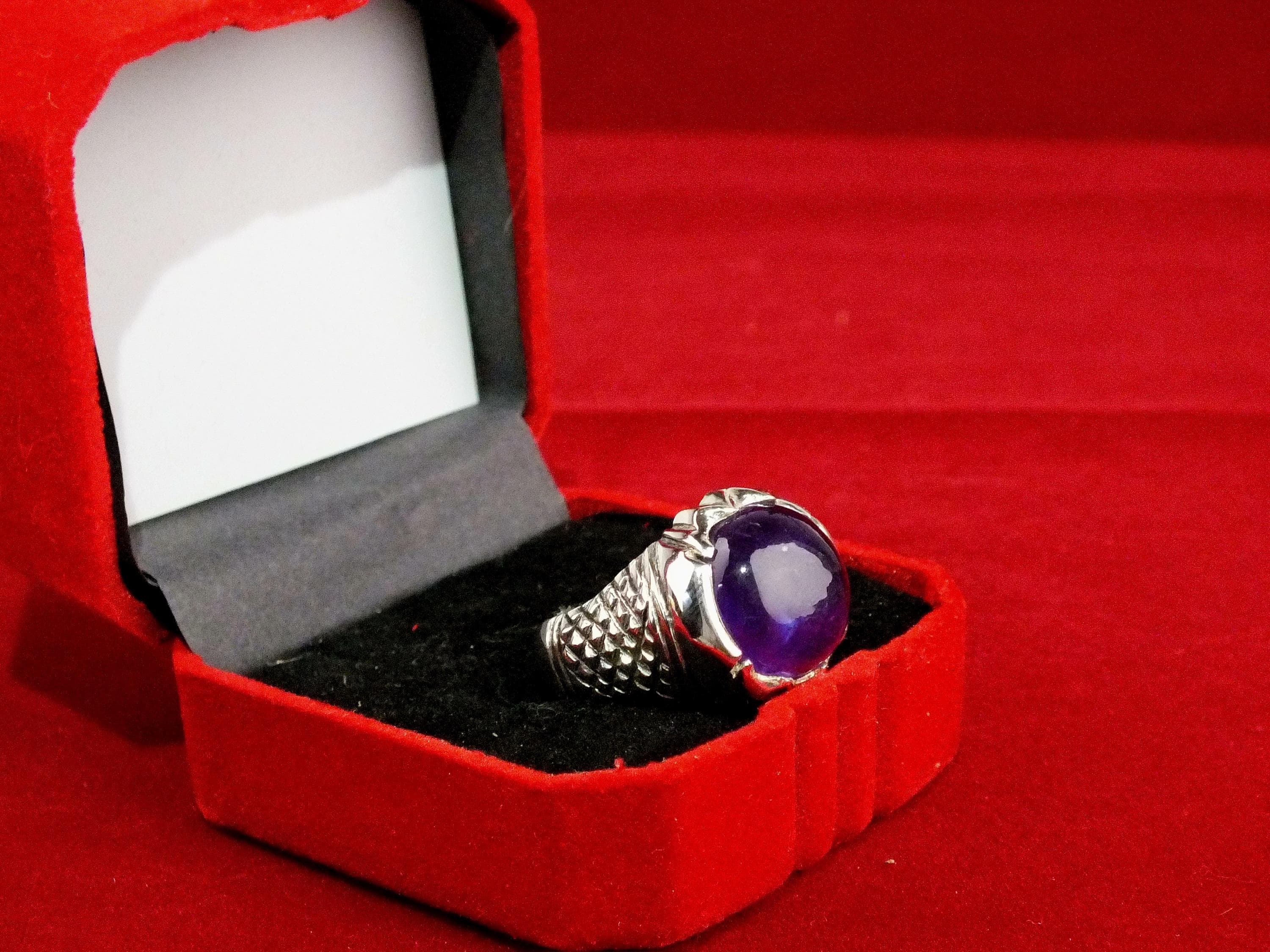 Handmade 990 Sterling Silver Amethyst Ring, Size 9 - image 2