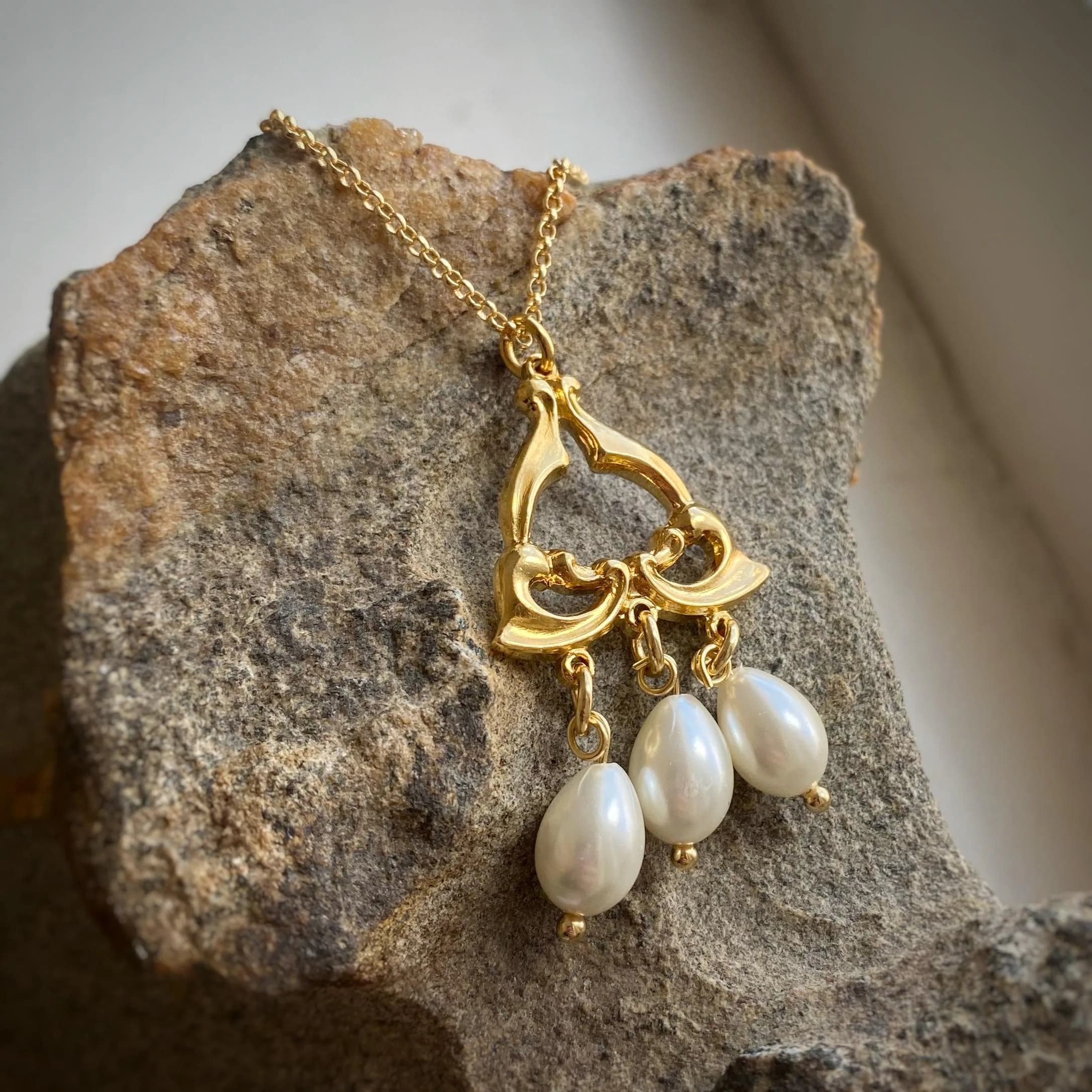 Black Onyx or Pearl Art Nouveau Pendant Charm Necklace - Custom length, long lasting gold plating, Art Deco Edwardian Antique Vintage Style